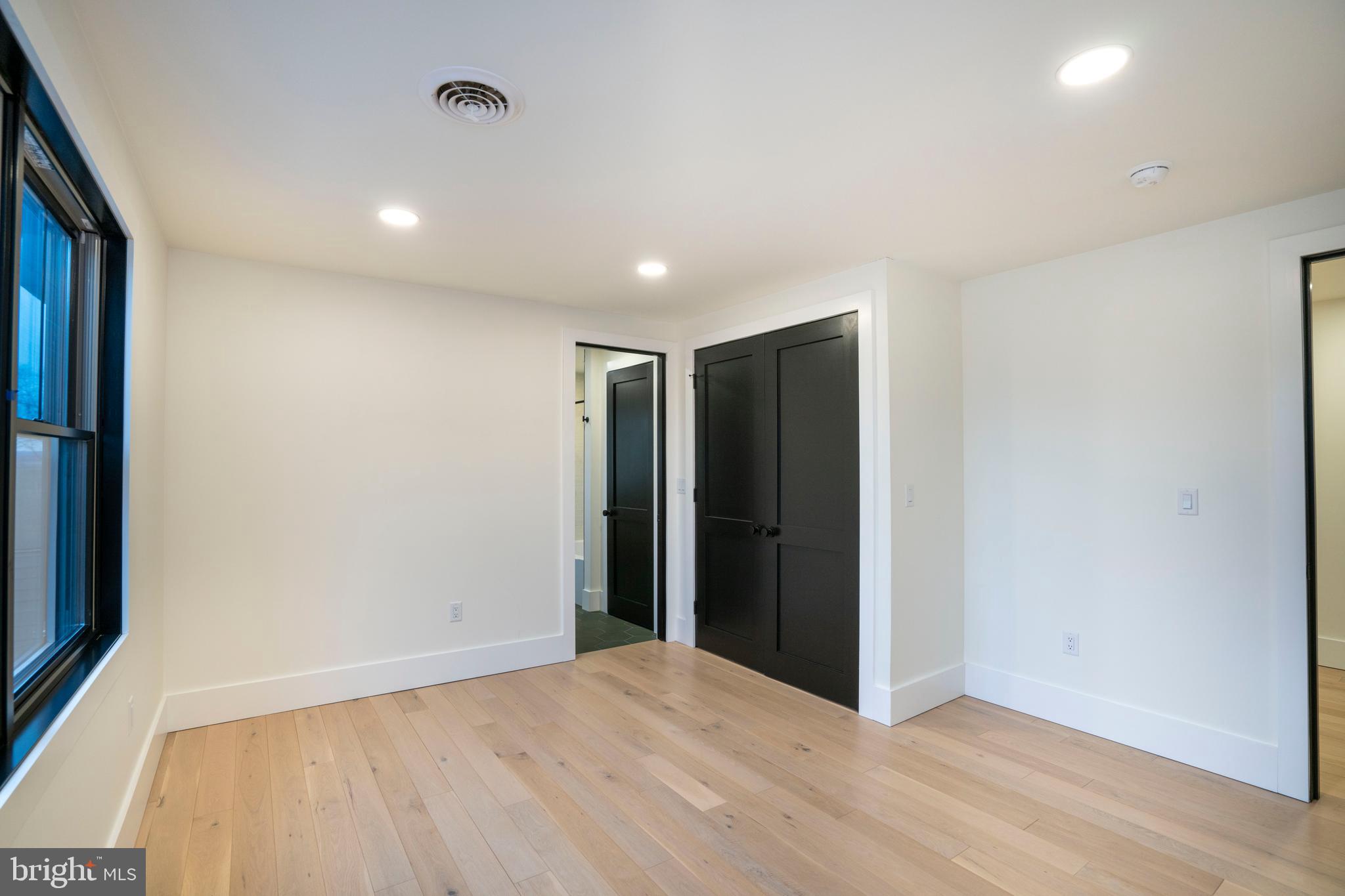 OAK GROVE - Residential