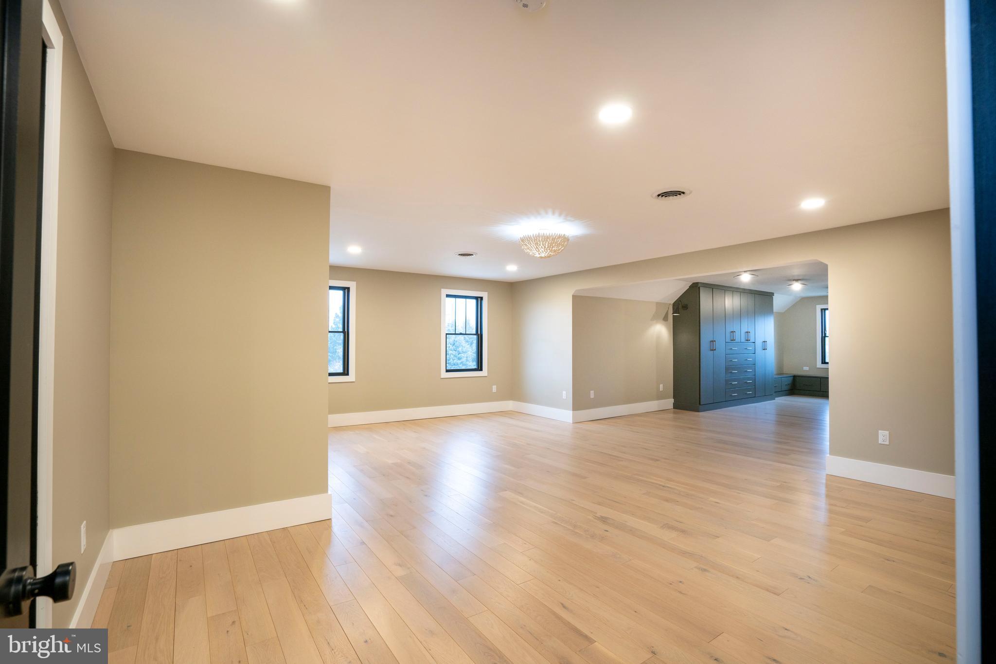 OAK GROVE - Residential