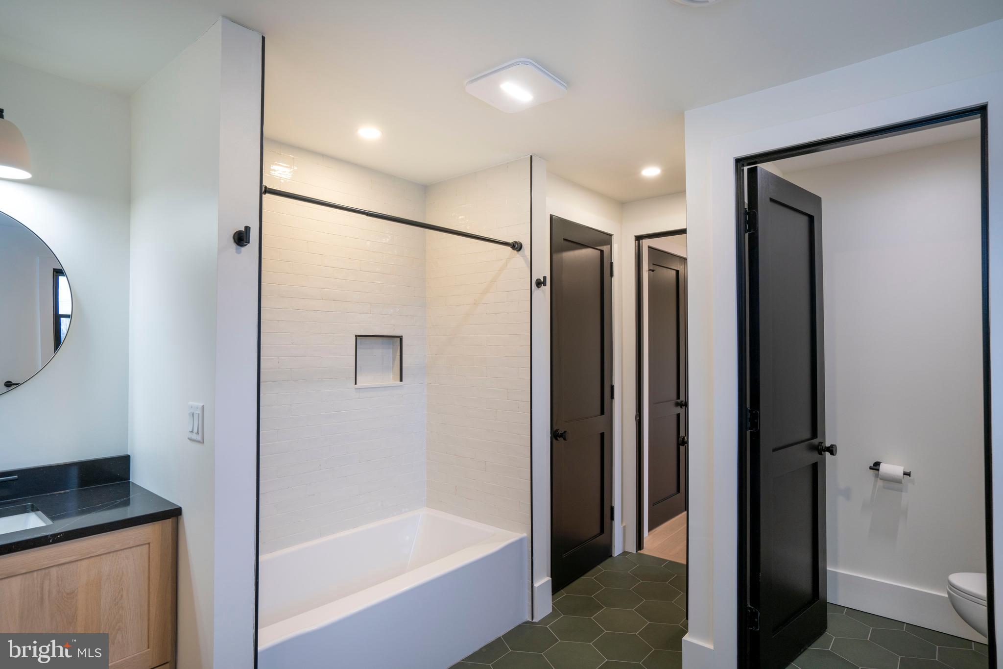 OAK GROVE - Residential