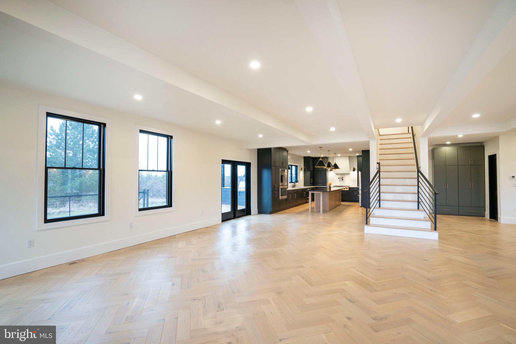 OAK GROVE - Residential