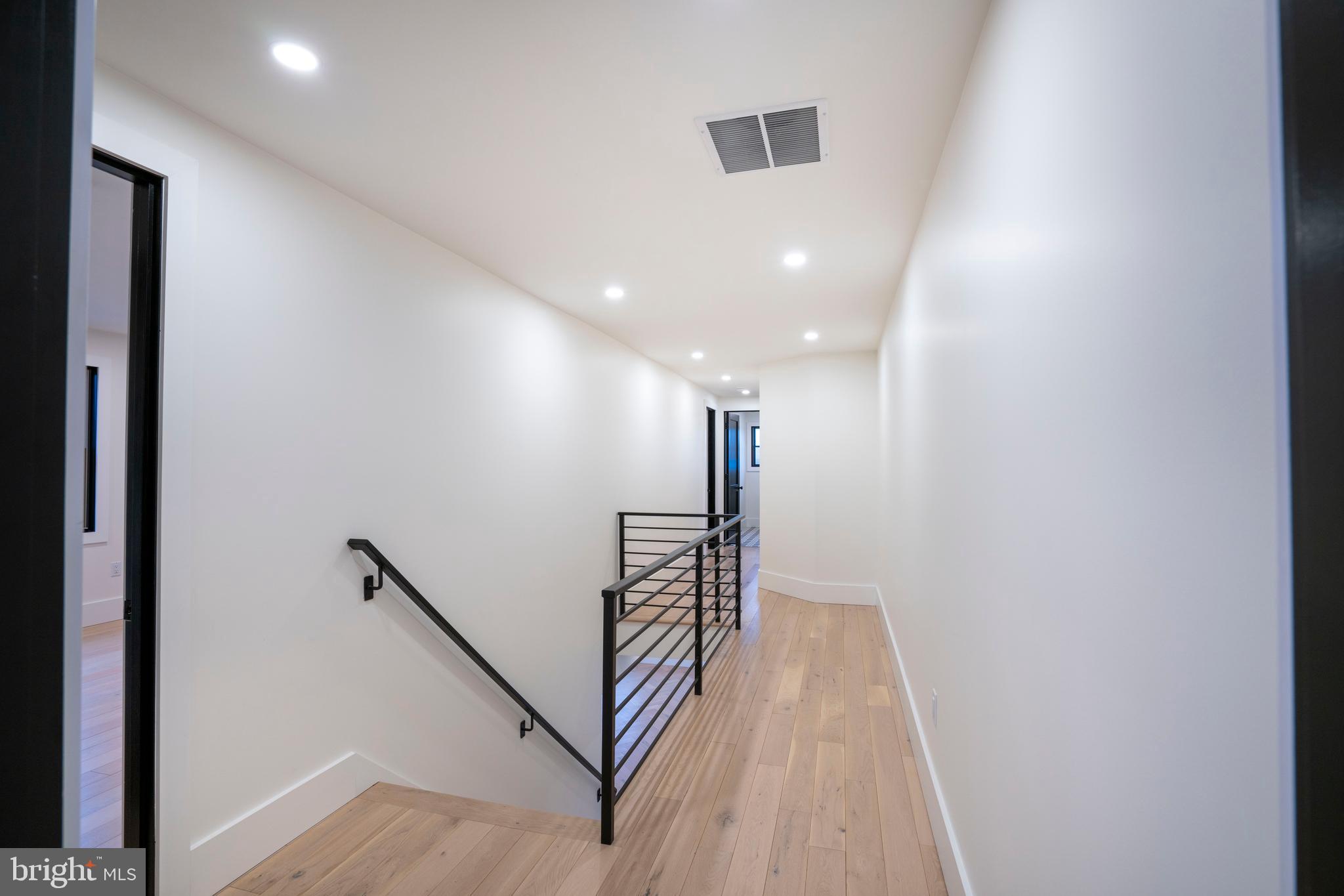 OAK GROVE - Residential