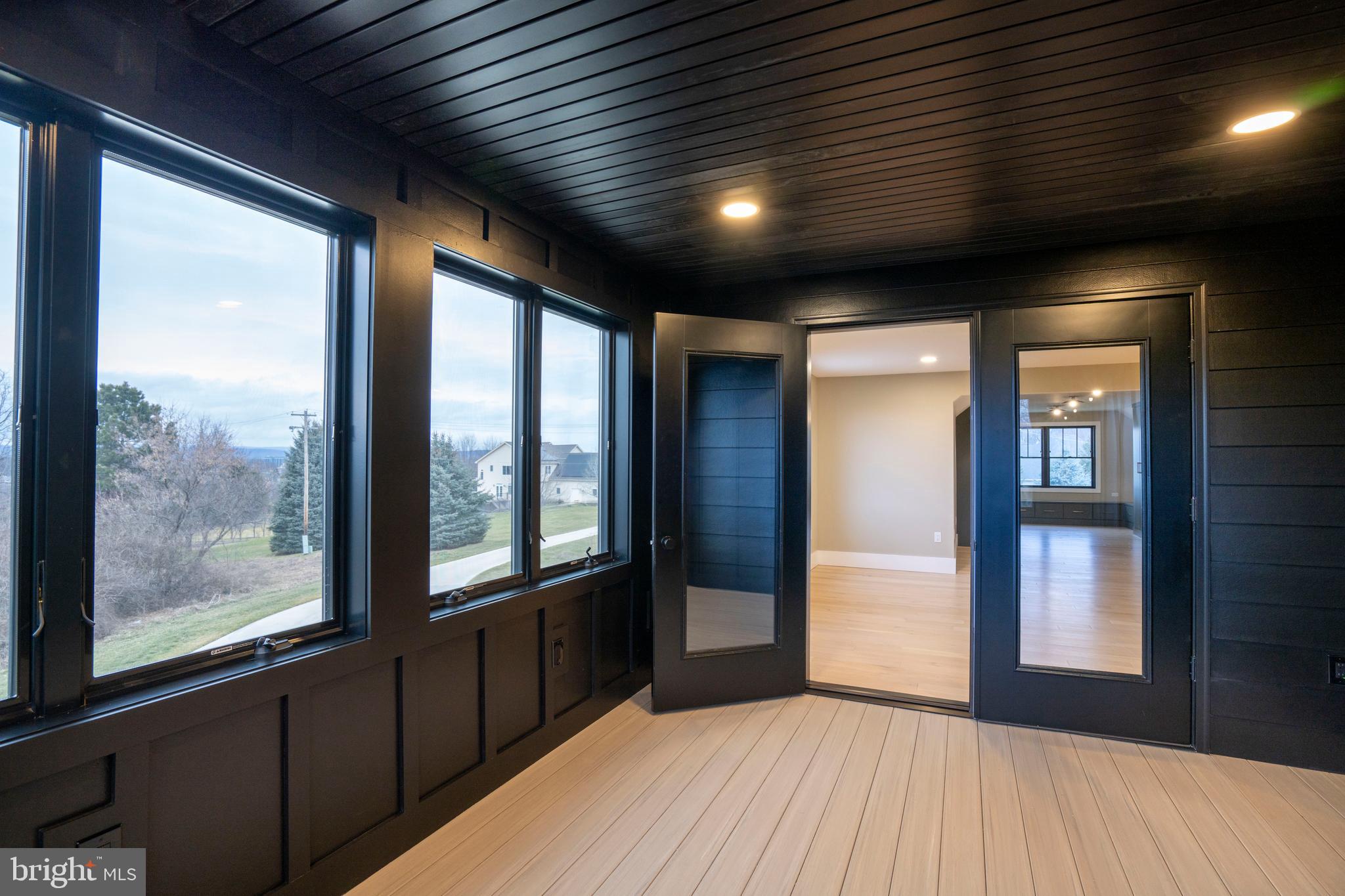 OAK GROVE - Residential