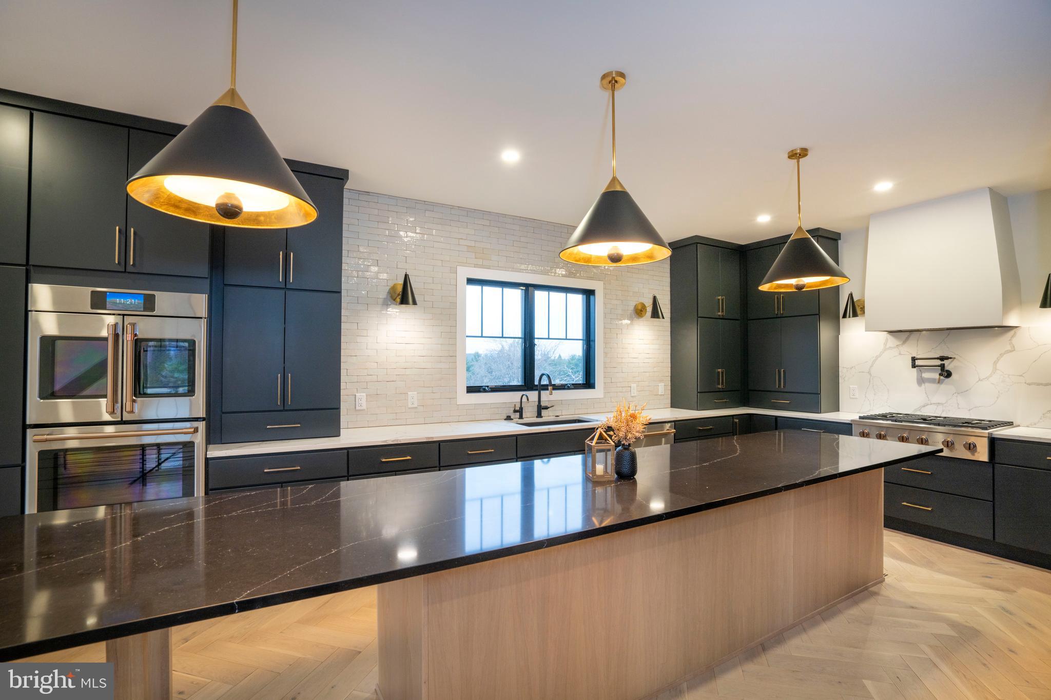 OAK GROVE - Residential