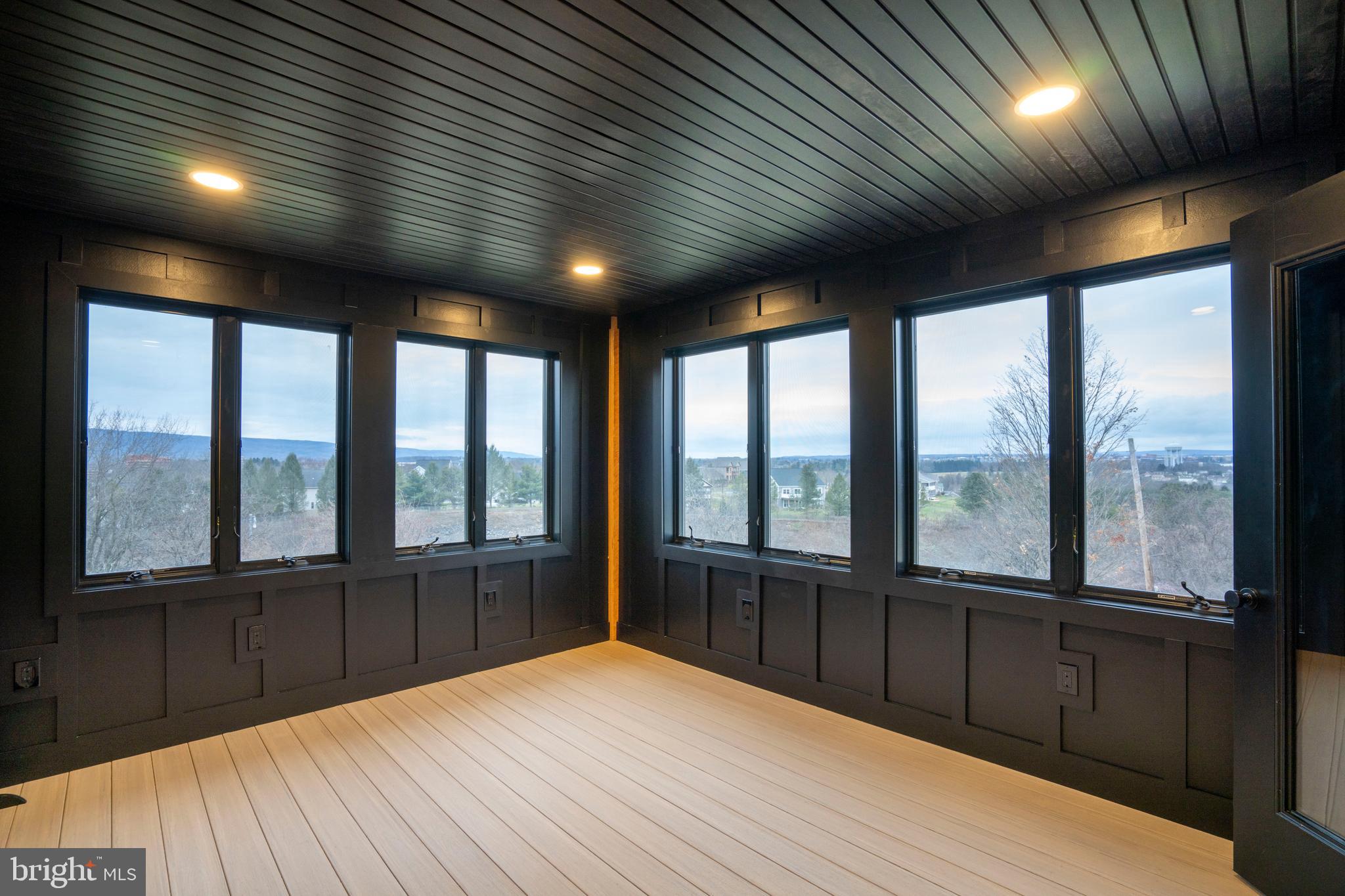 OAK GROVE - Residential