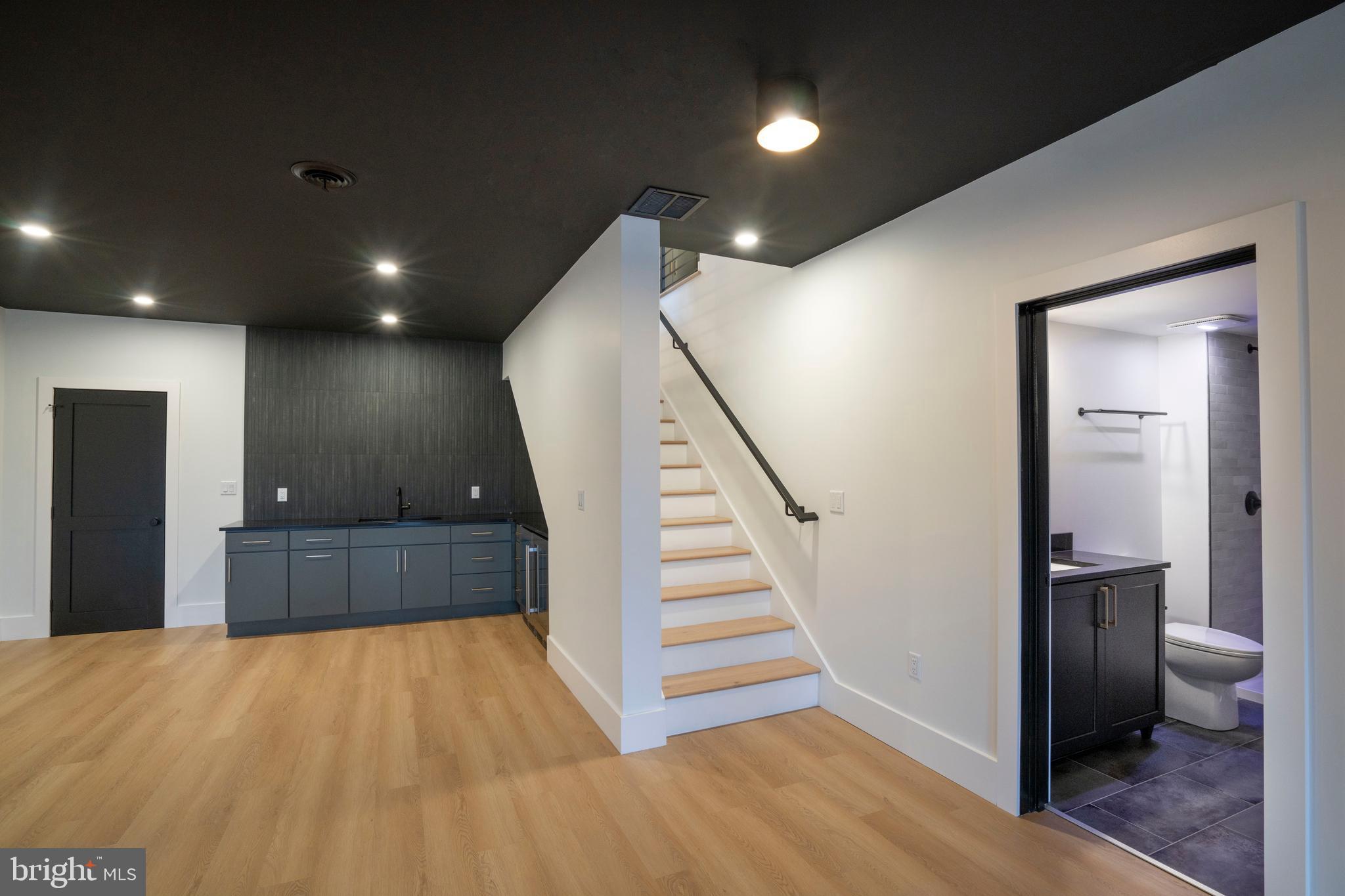 OAK GROVE - Residential