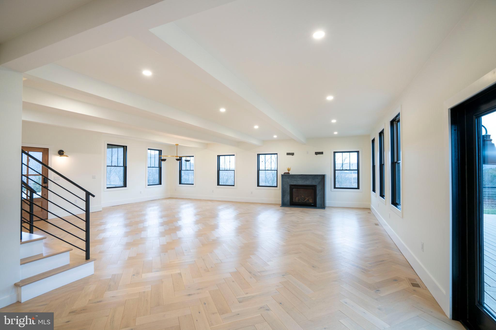 OAK GROVE - Residential