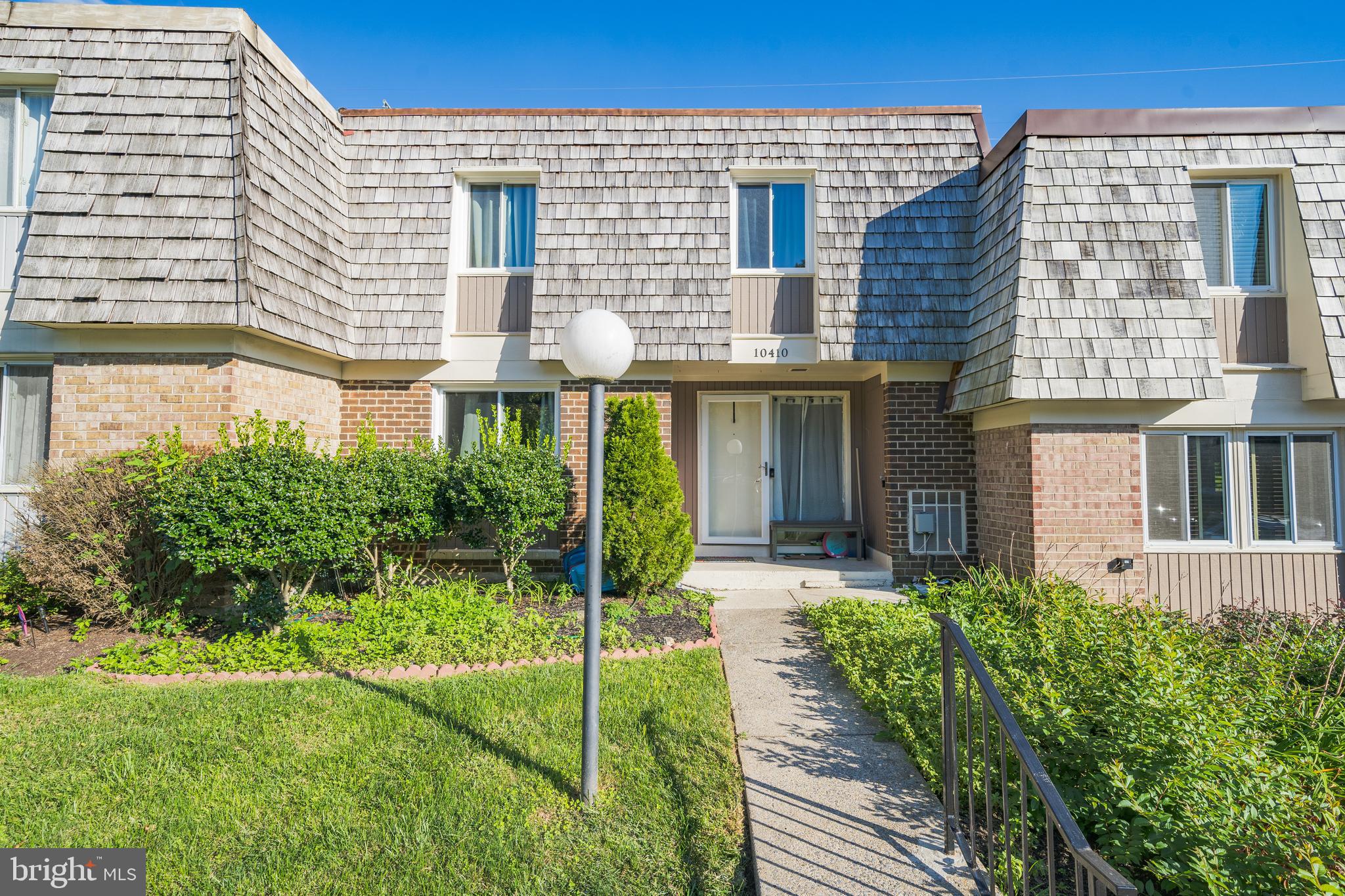 STEDWICK TOWNHOUSES - Residential Lease