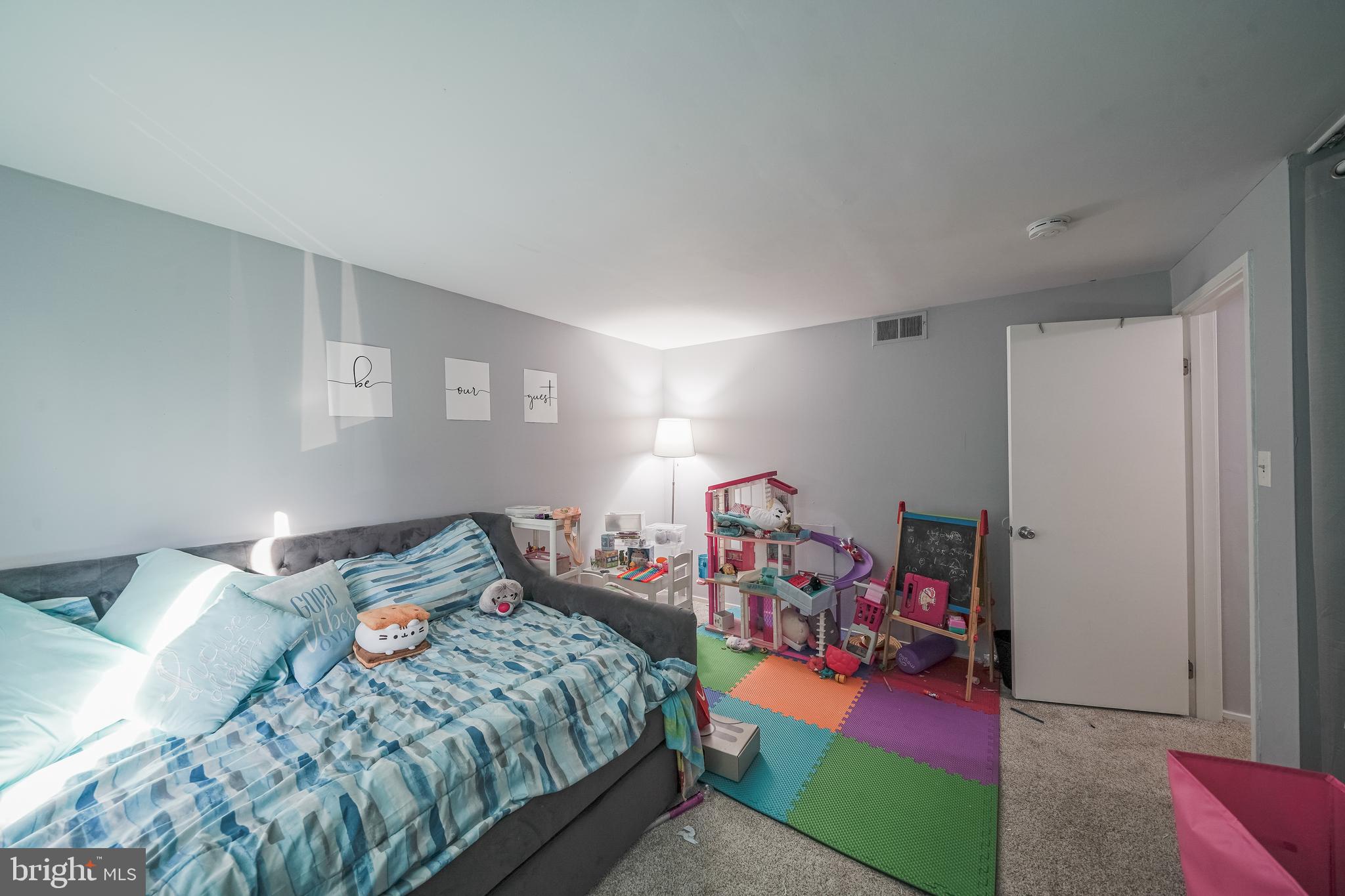 STEDWICK TOWNHOUSES - Residential Lease