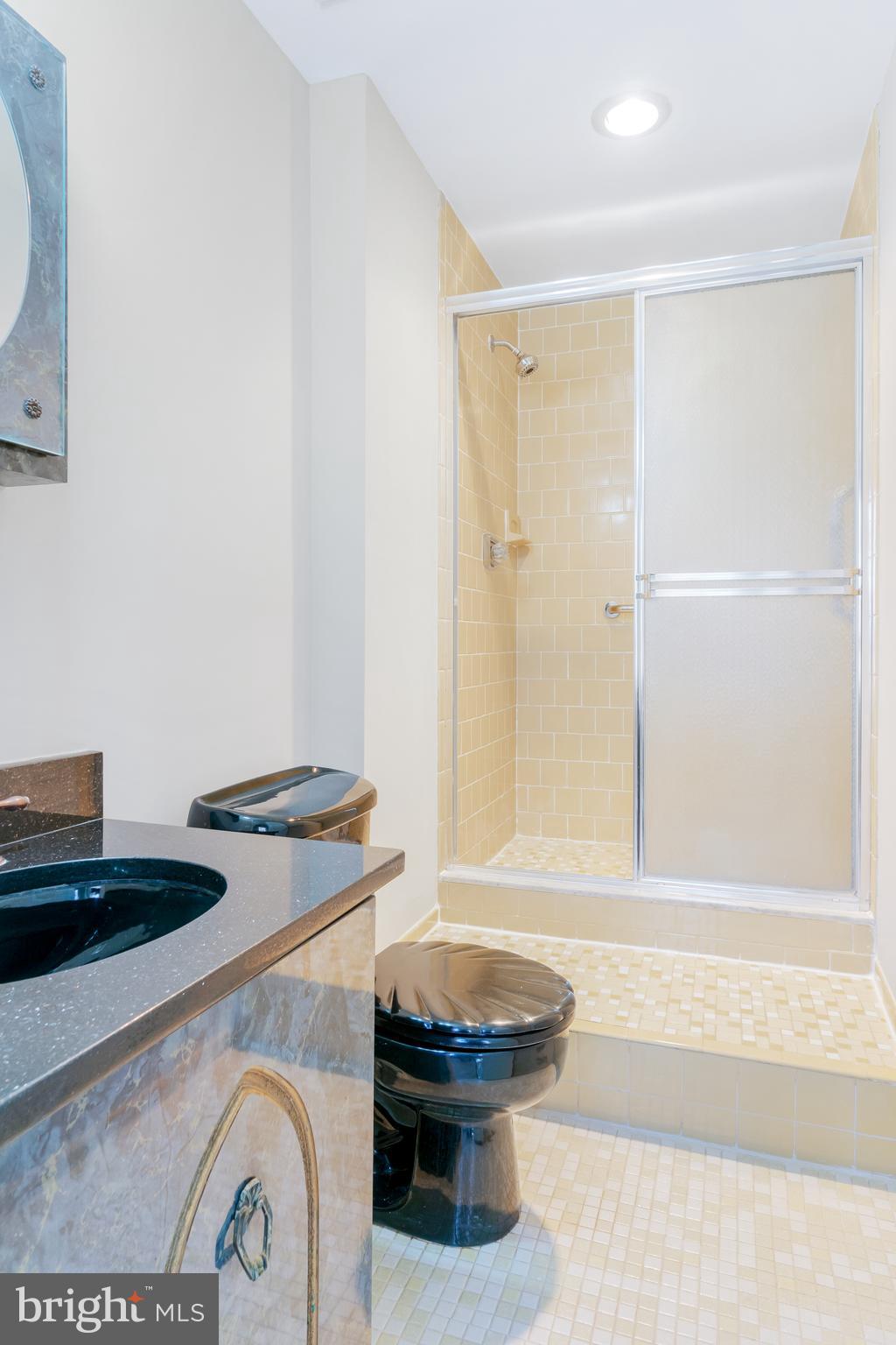 NORBECK ESTATES - Residential