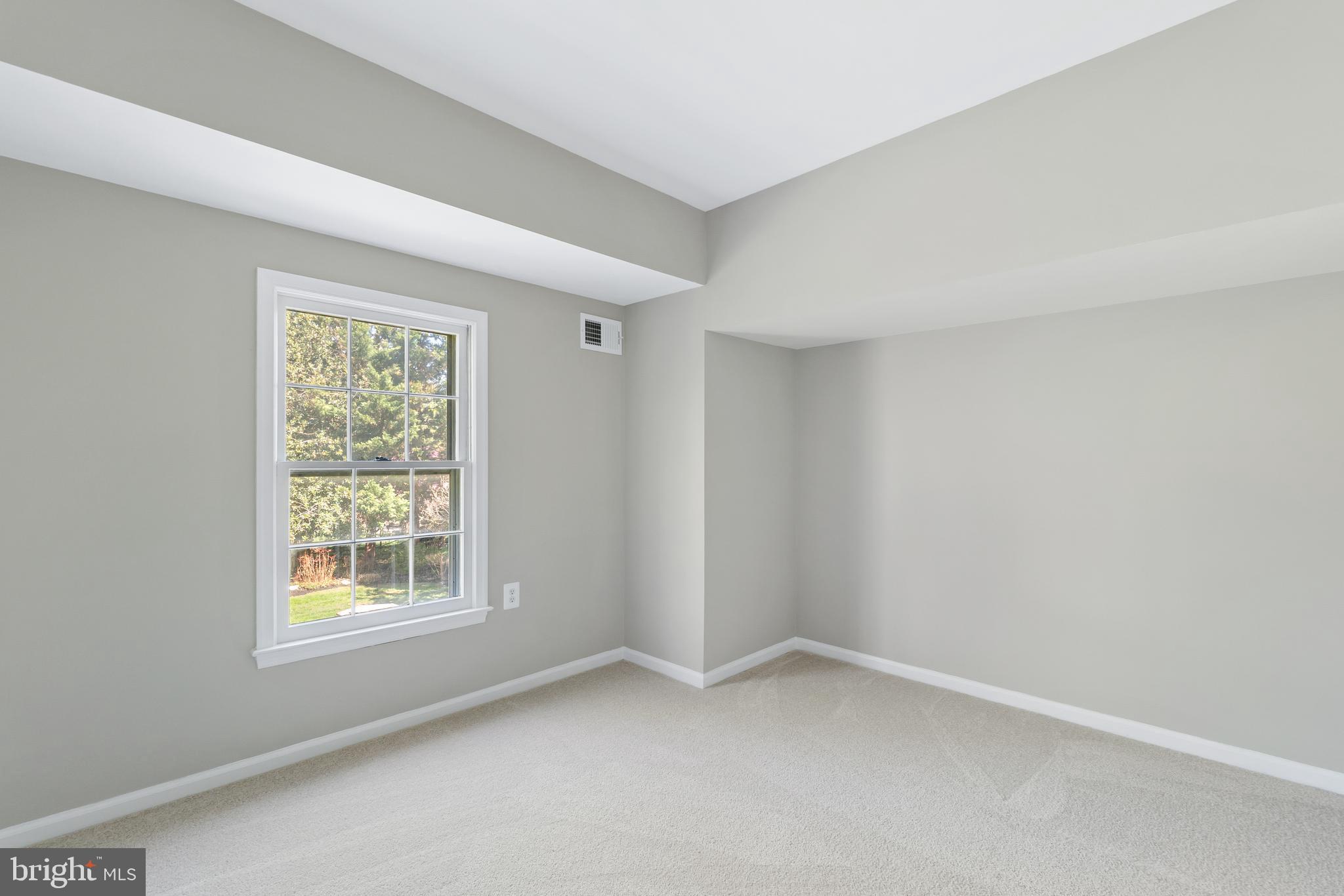 NORBECK ESTATES - Residential