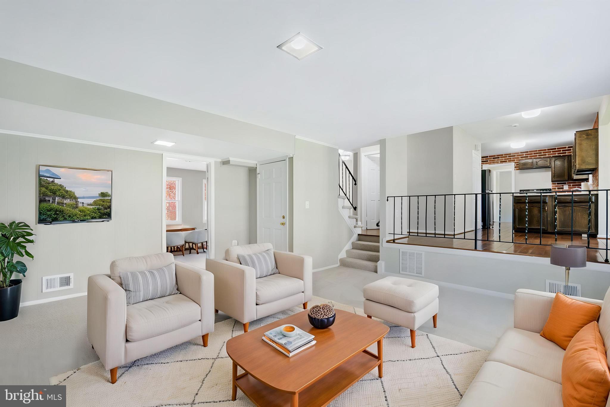 NORBECK ESTATES - Residential