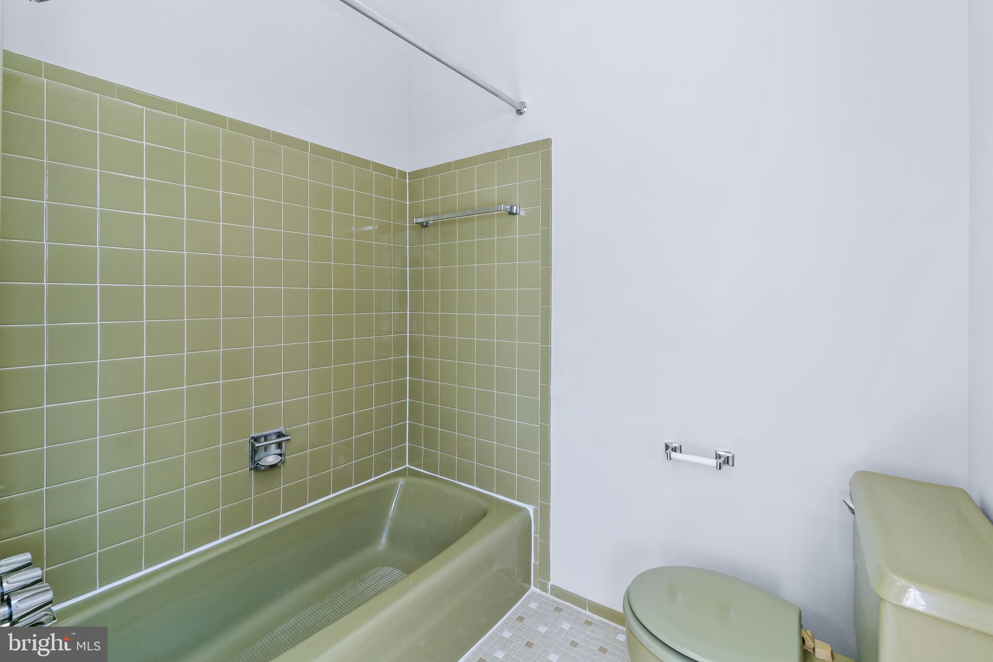 NORBECK ESTATES - Residential