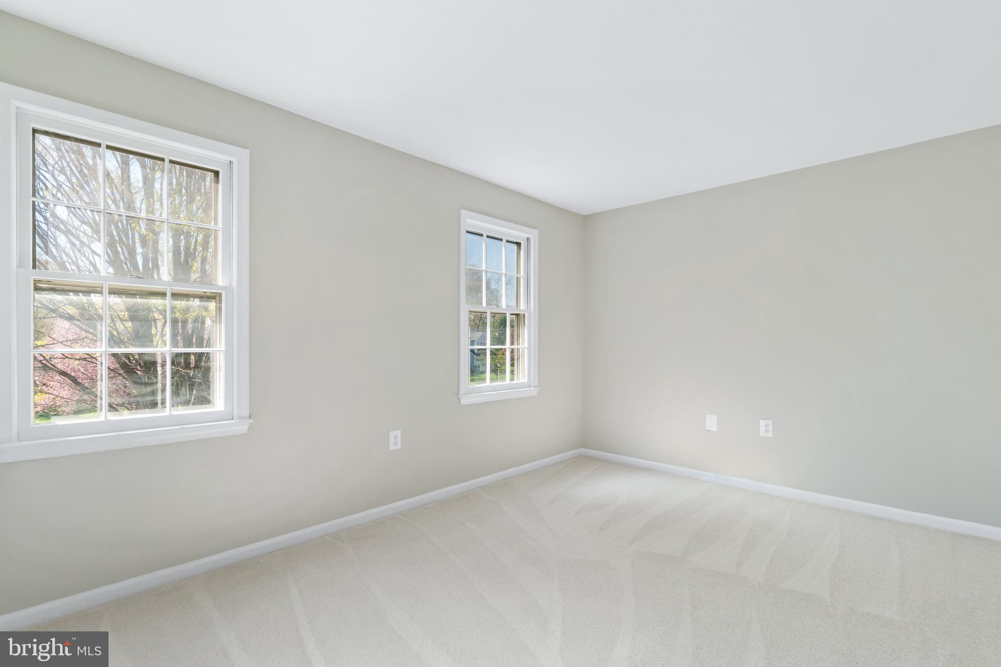 NORBECK ESTATES - Residential