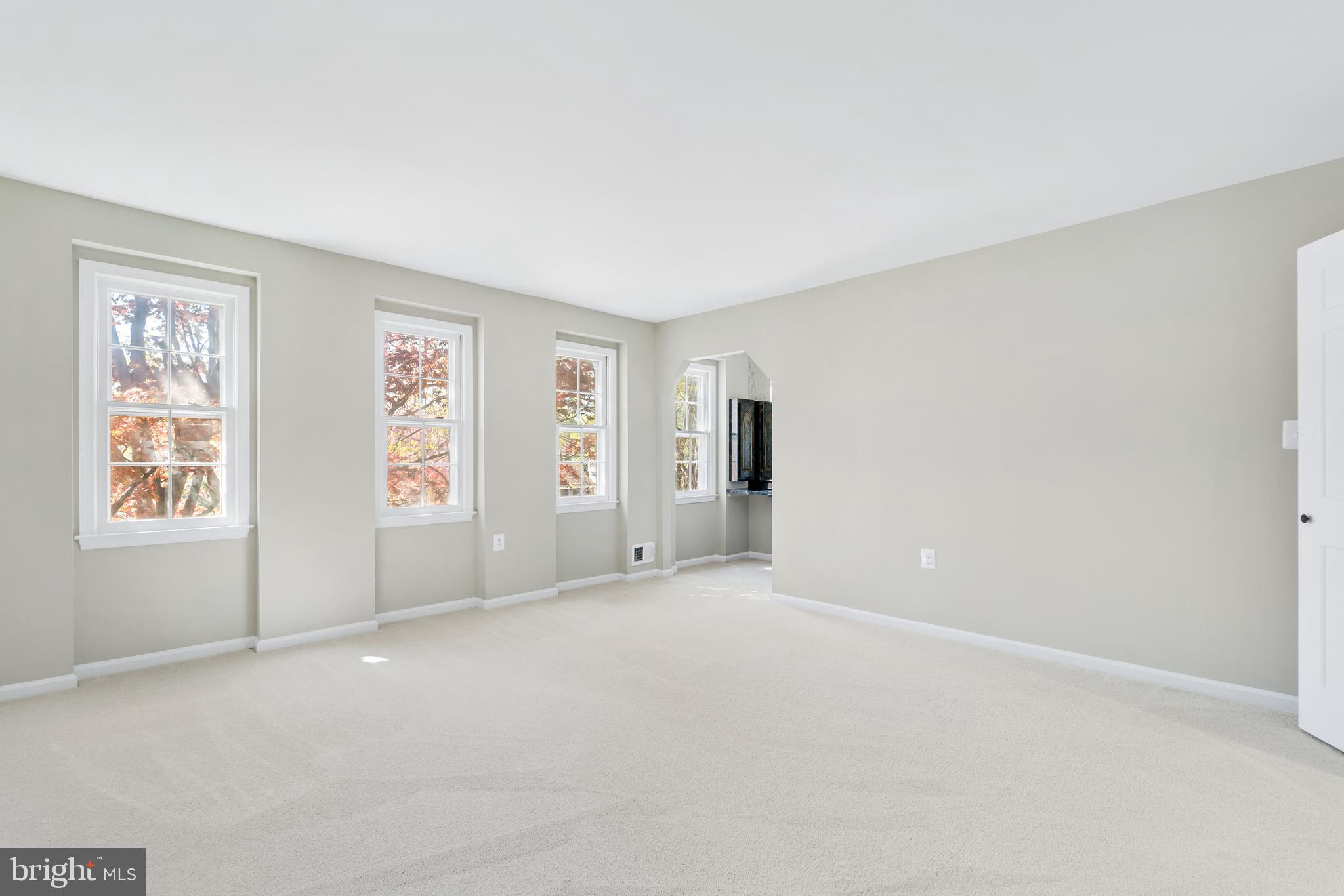 NORBECK ESTATES - Residential