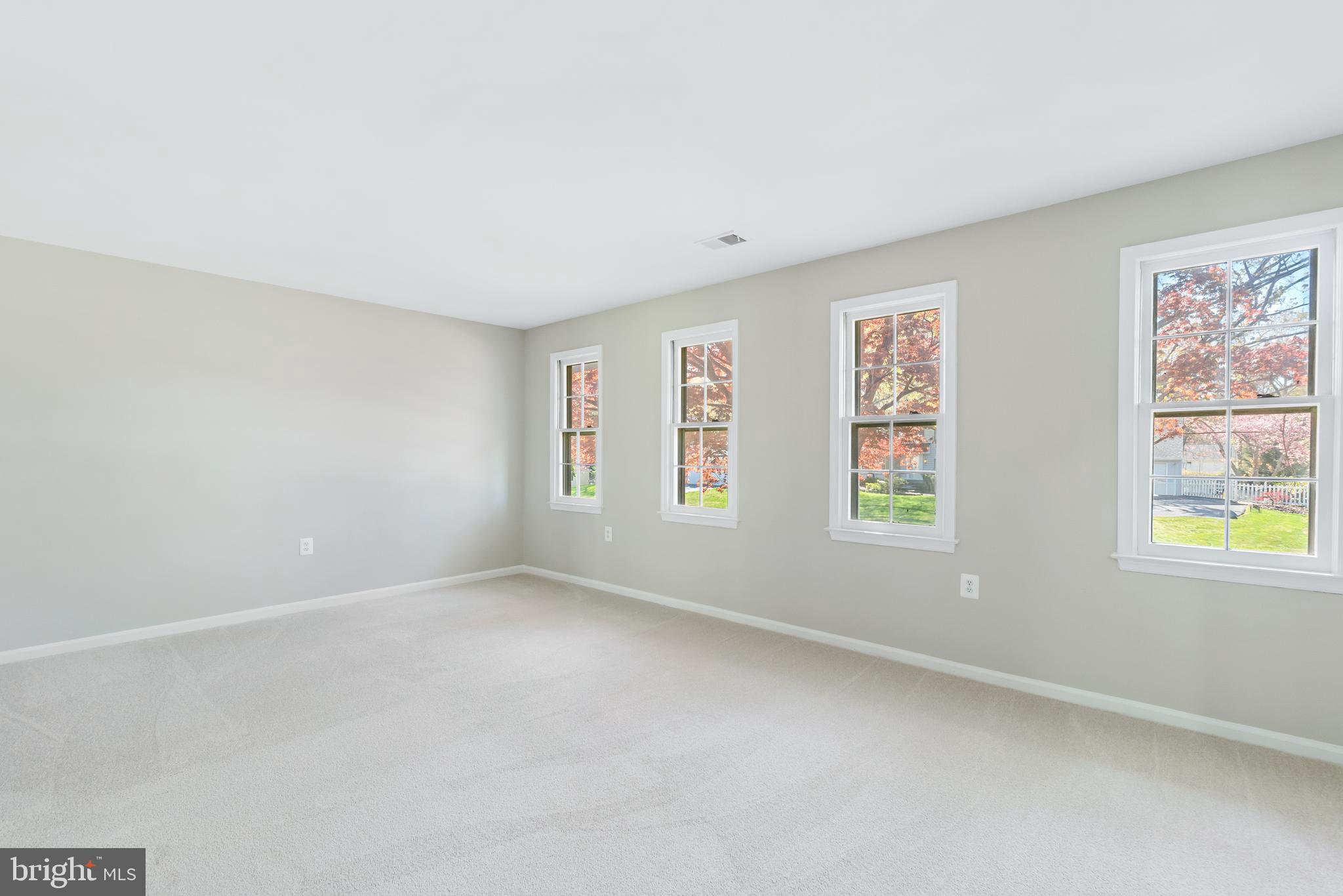 NORBECK ESTATES - Residential