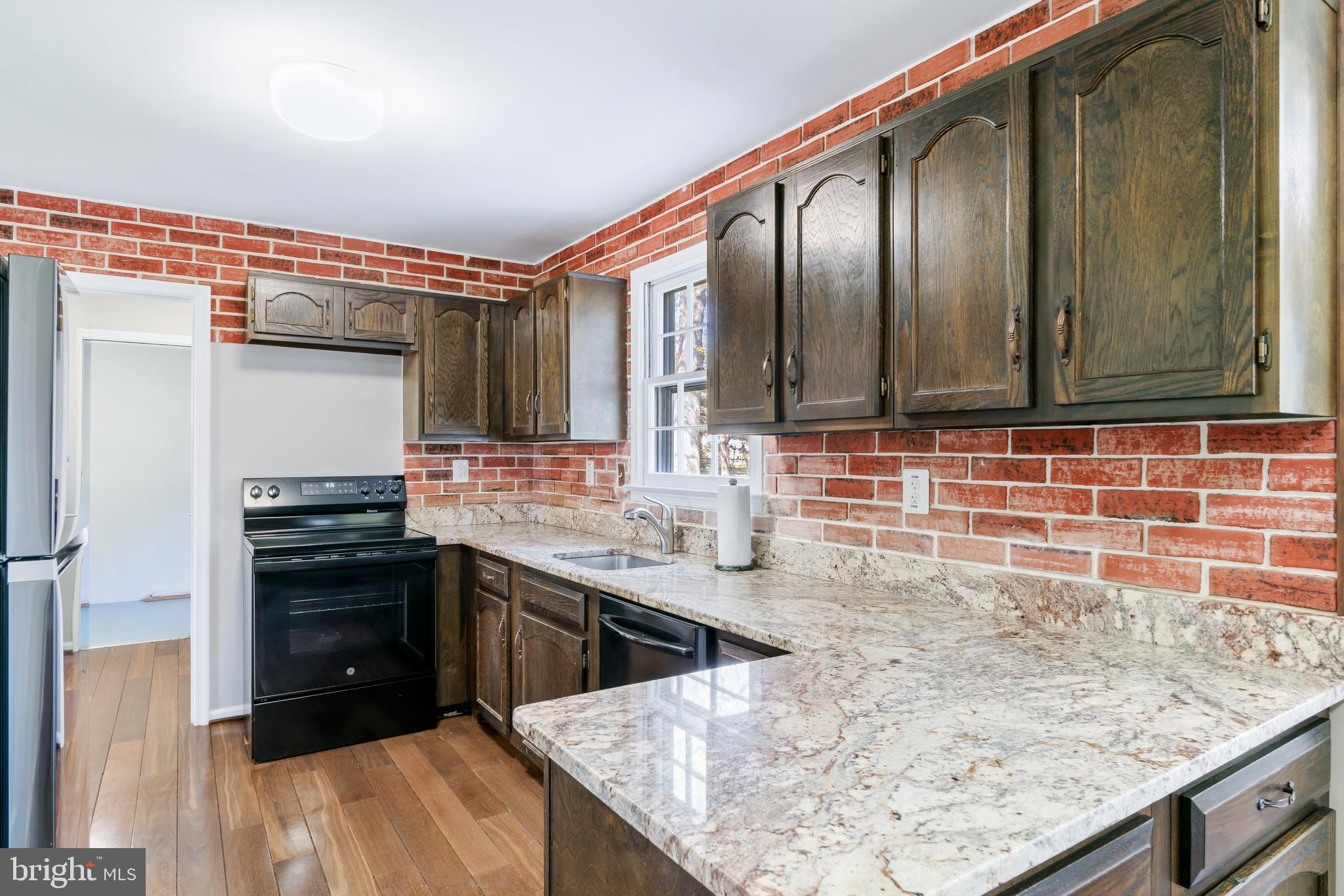 NORBECK ESTATES - Residential