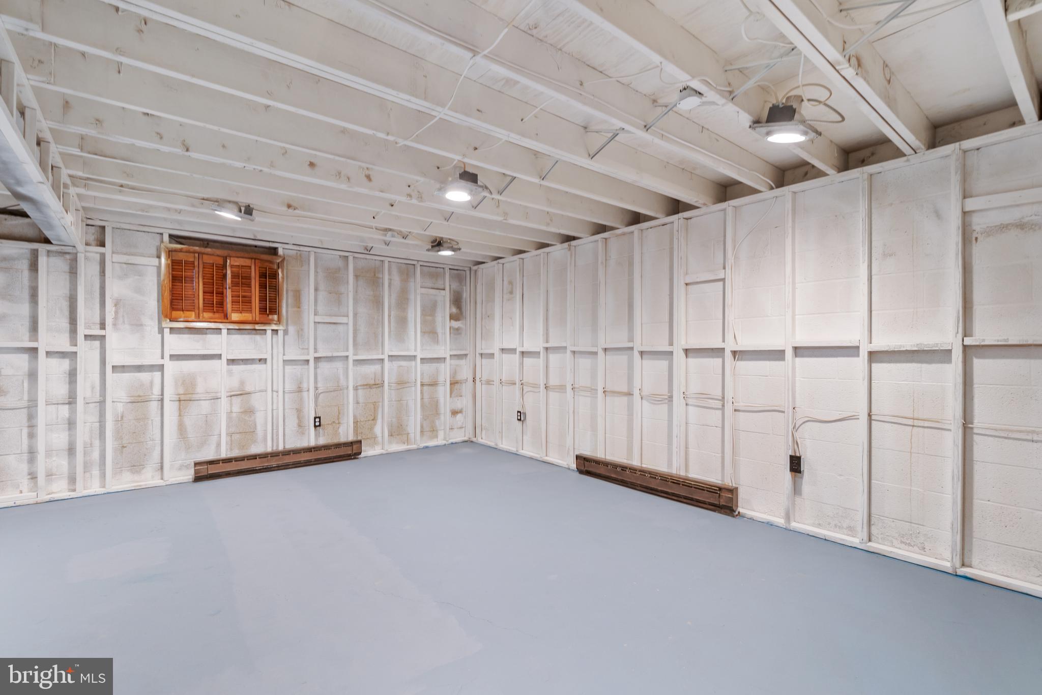 NORBECK ESTATES - Residential