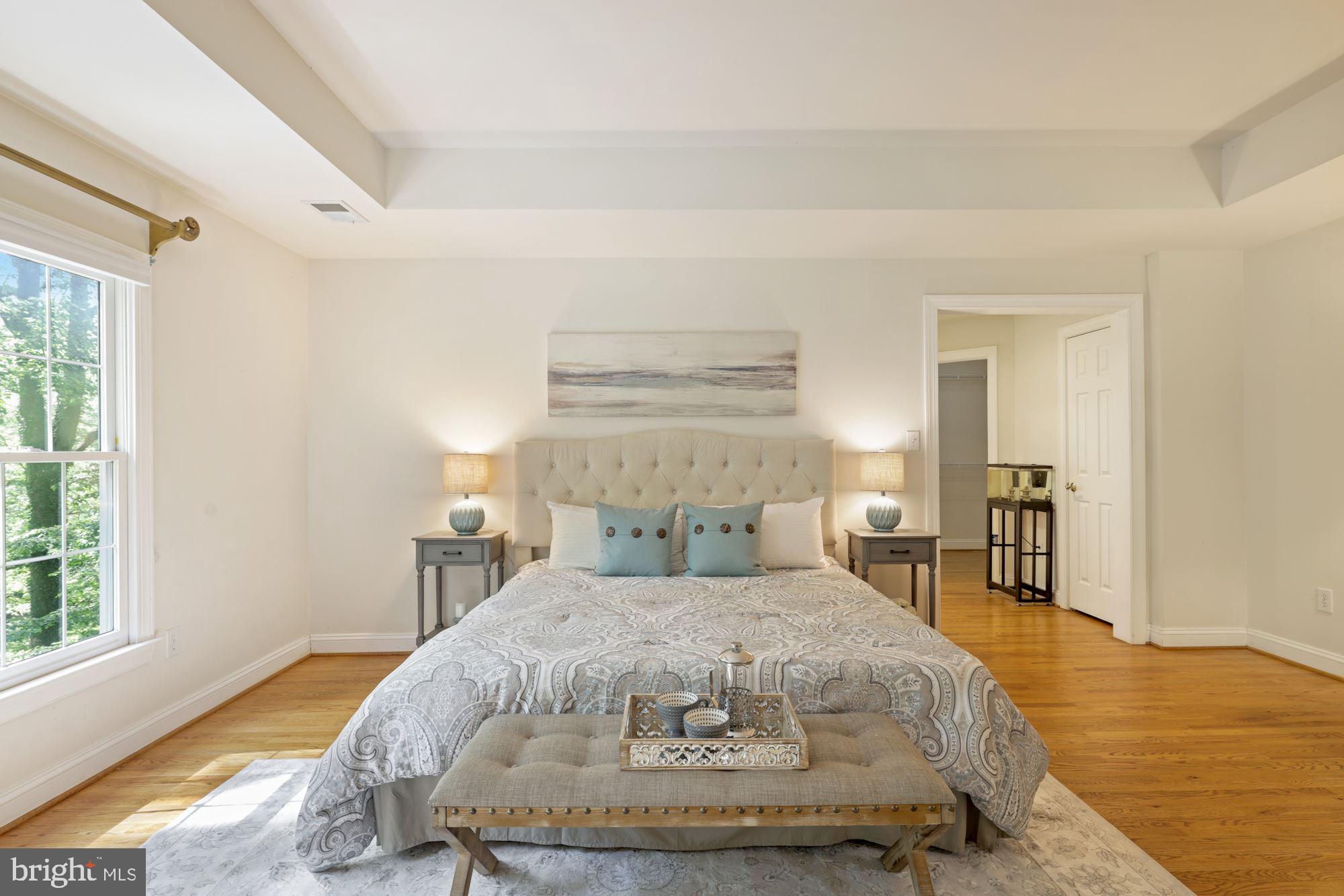 POTOMAC OUTSIDE - Residential