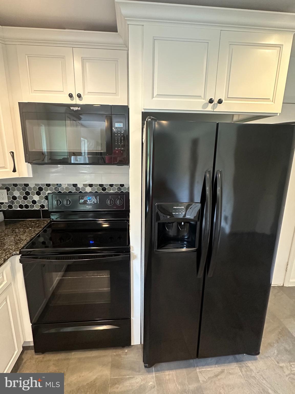 CATHARPIN FARMS - Residential Lease