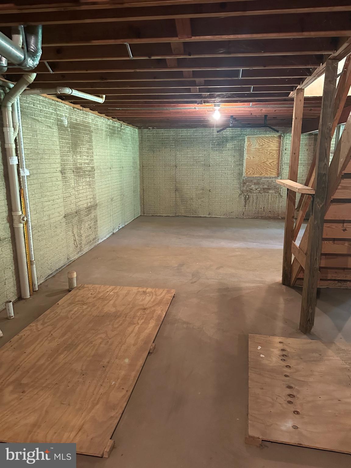 CATHARPIN FARMS - Residential Lease