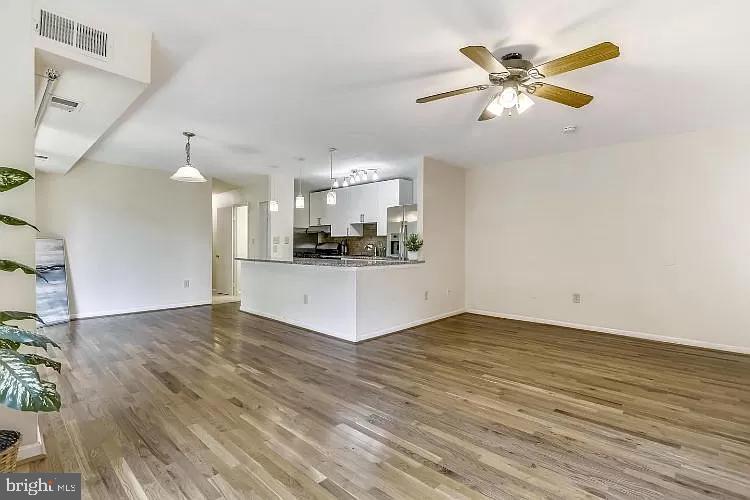 BETHESDA PARK - Residential Lease