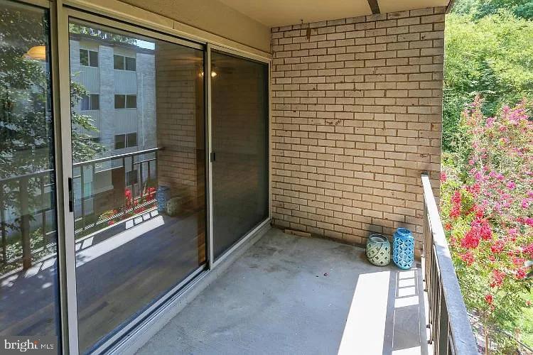 BETHESDA PARK - Residential Lease