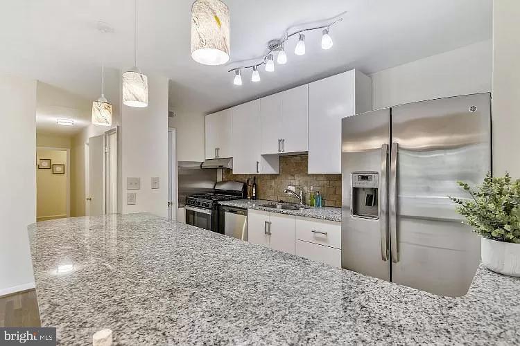 BETHESDA PARK - Residential Lease