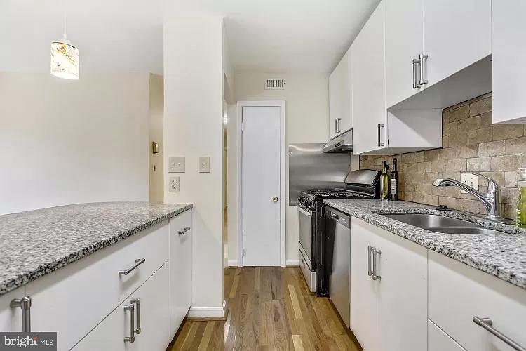 BETHESDA PARK - Residential Lease