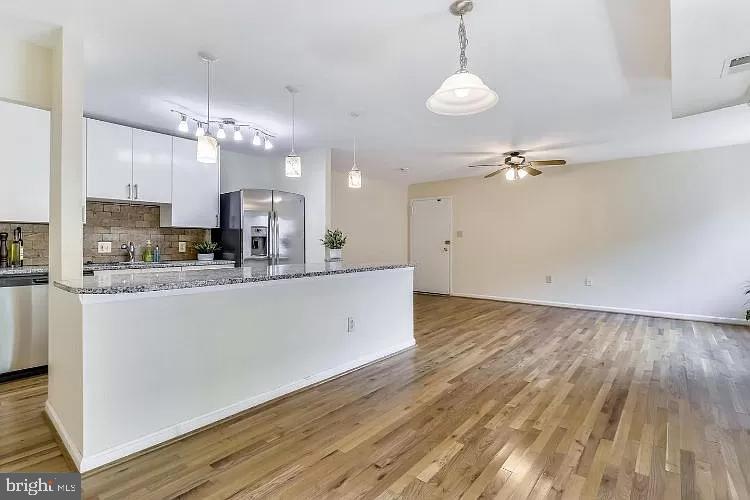 BETHESDA PARK - Residential Lease