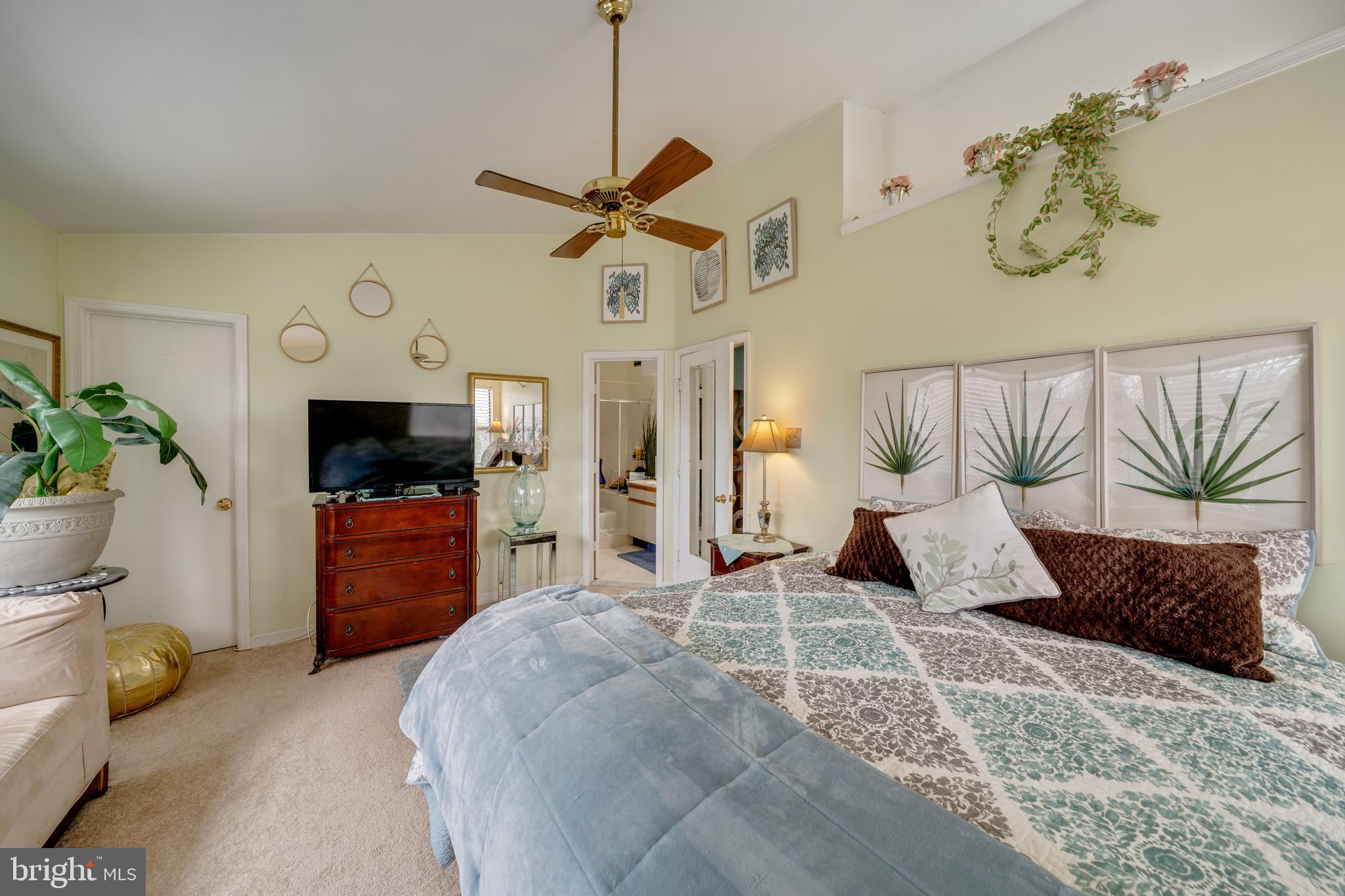 THE VINEYARDS - Residential