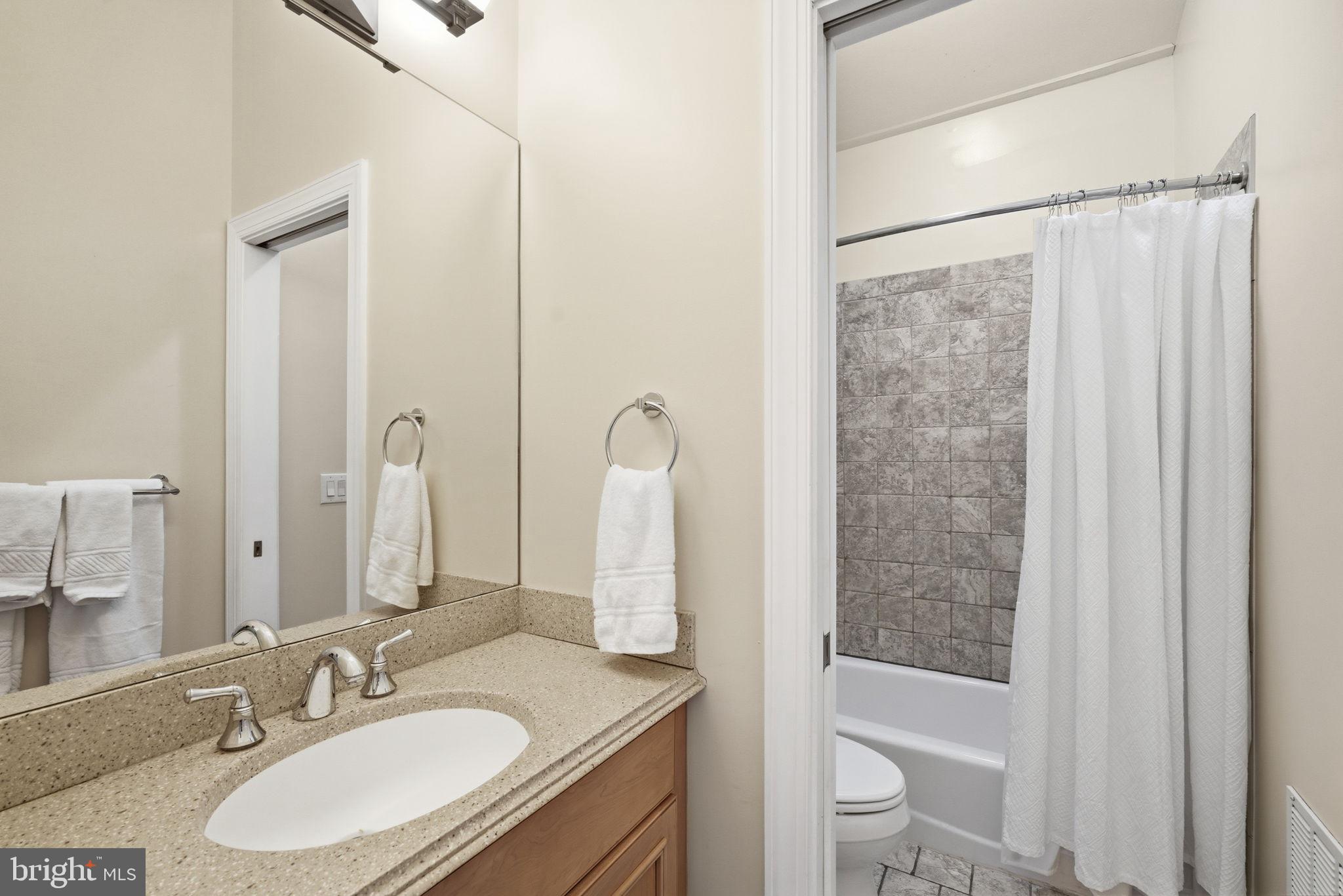 NORTH BEACH PARK - Residential