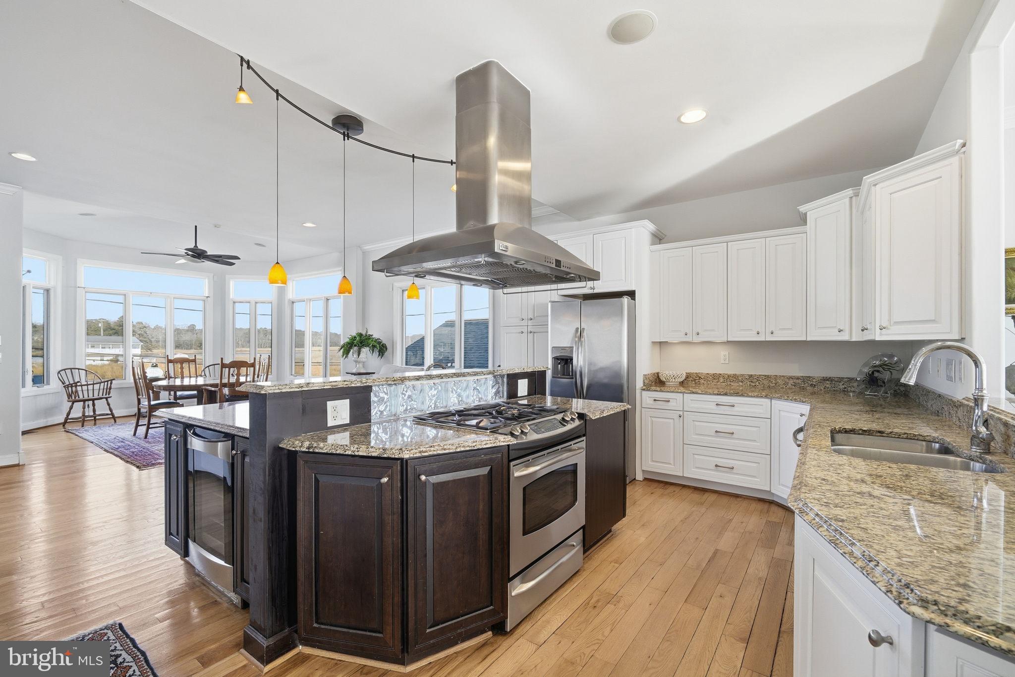 NORTH BEACH PARK - Residential