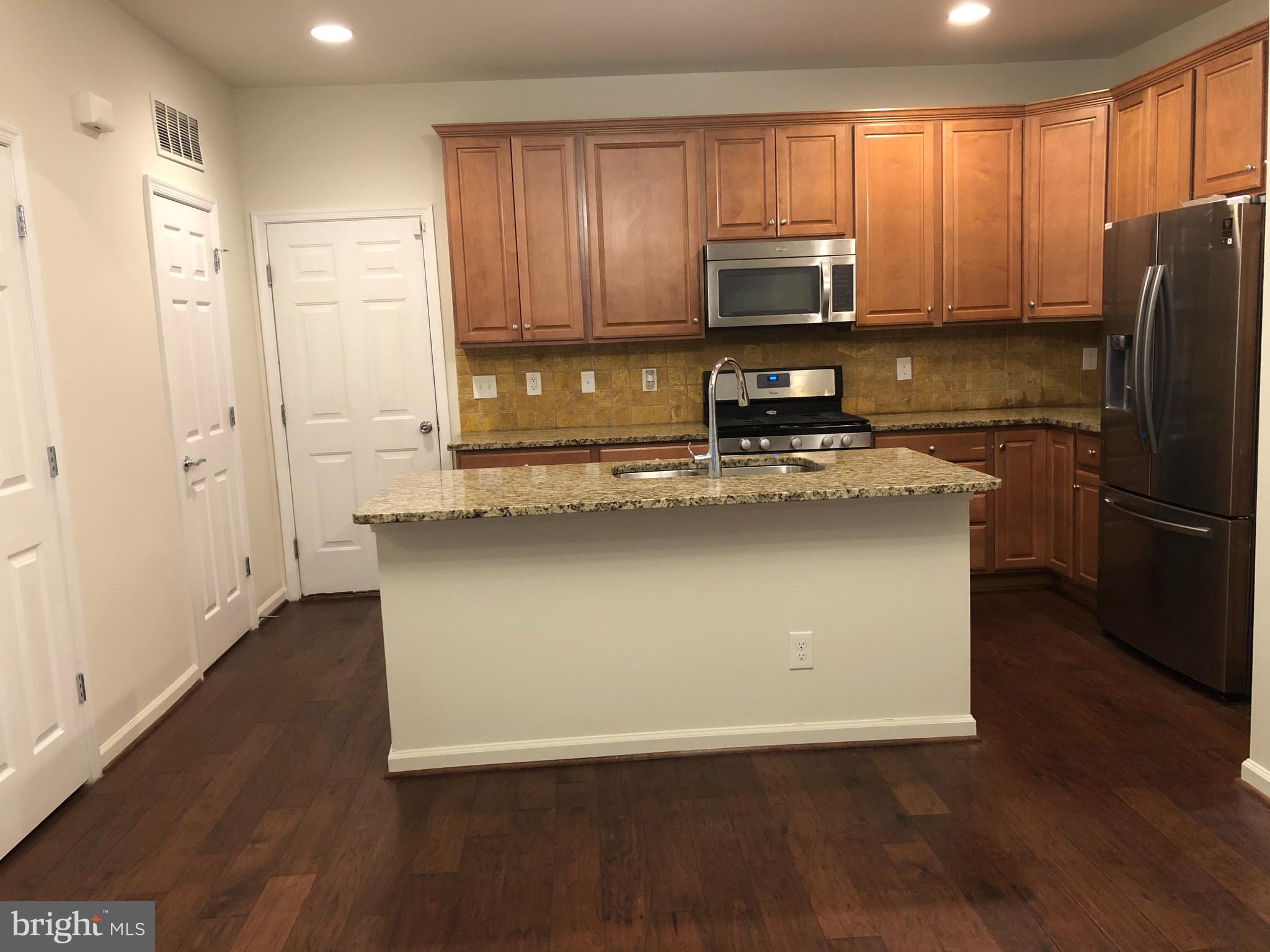 TOWNES AT GOOSE CREEK VILLAGE - Residential Lease