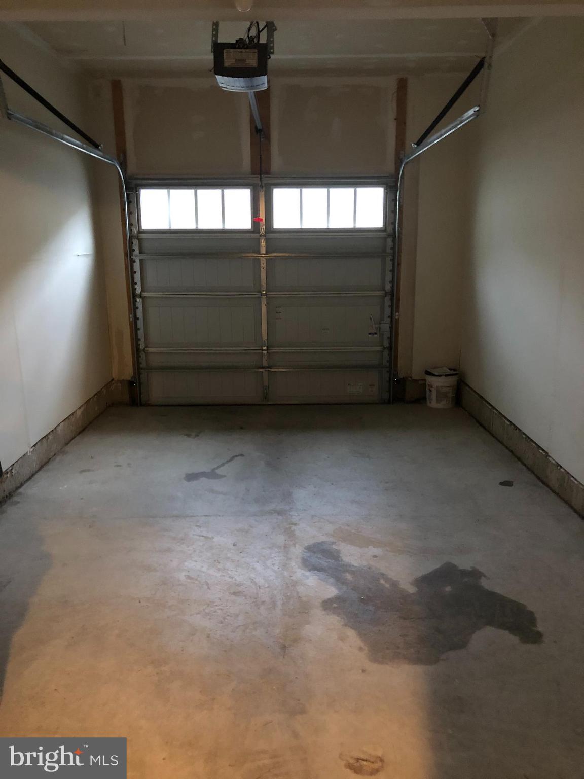 TOWNES AT GOOSE CREEK VILLAGE - Residential Lease