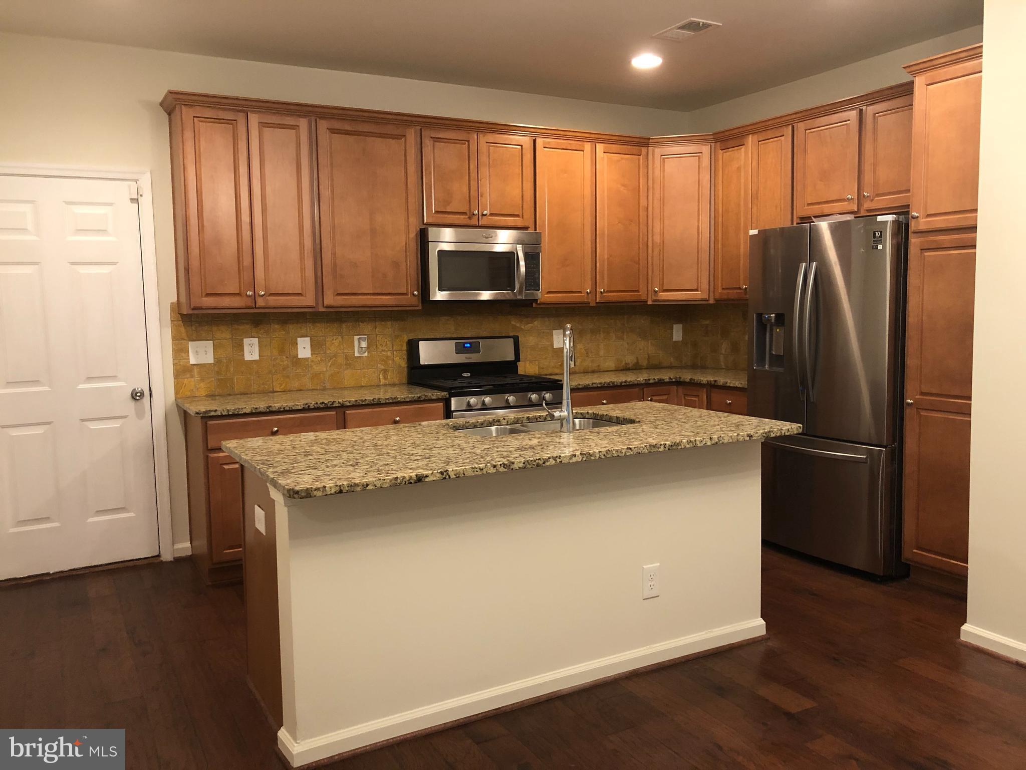 TOWNES AT GOOSE CREEK VILLAGE - Residential Lease