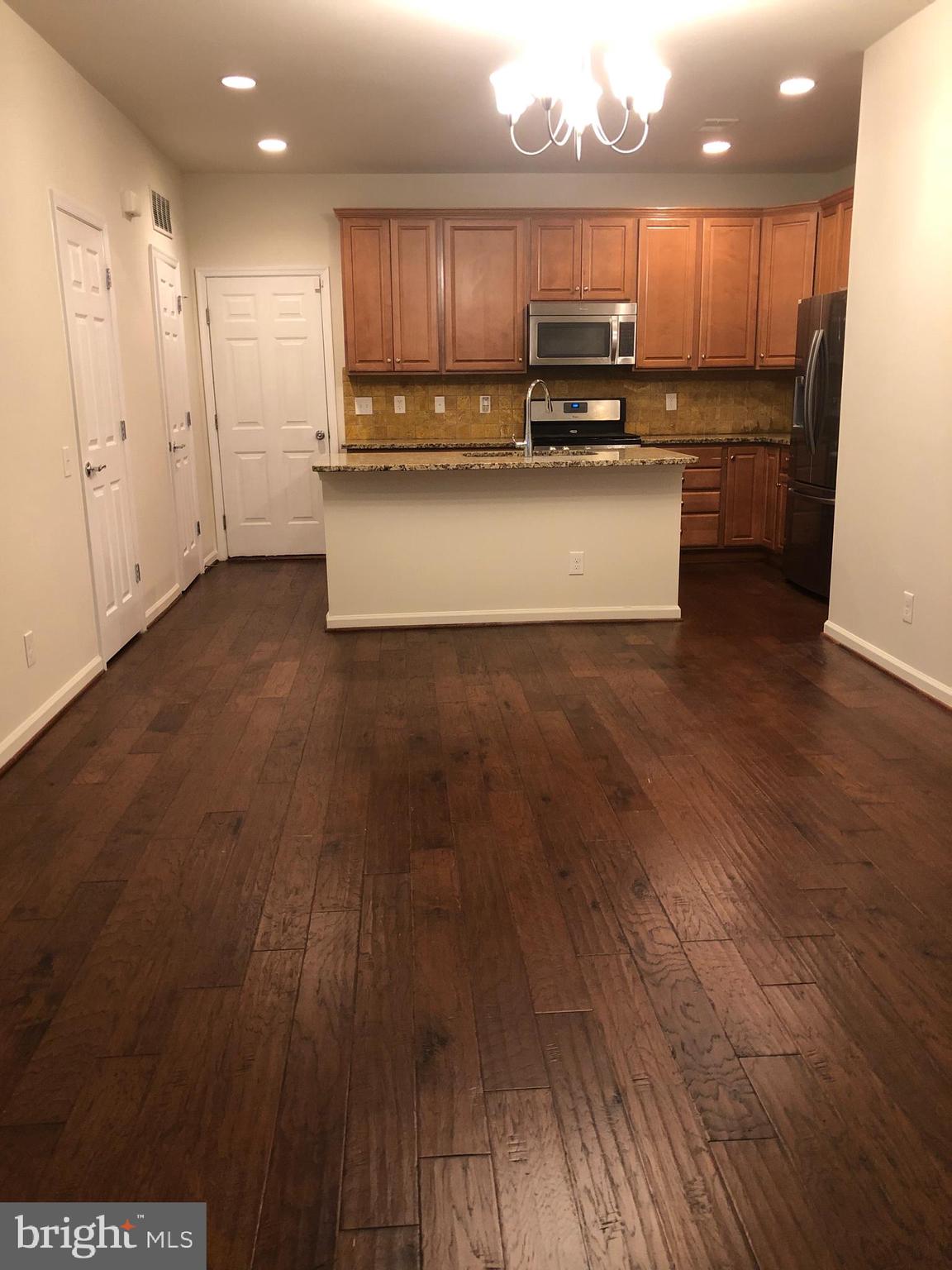 TOWNES AT GOOSE CREEK VILLAGE - Residential Lease