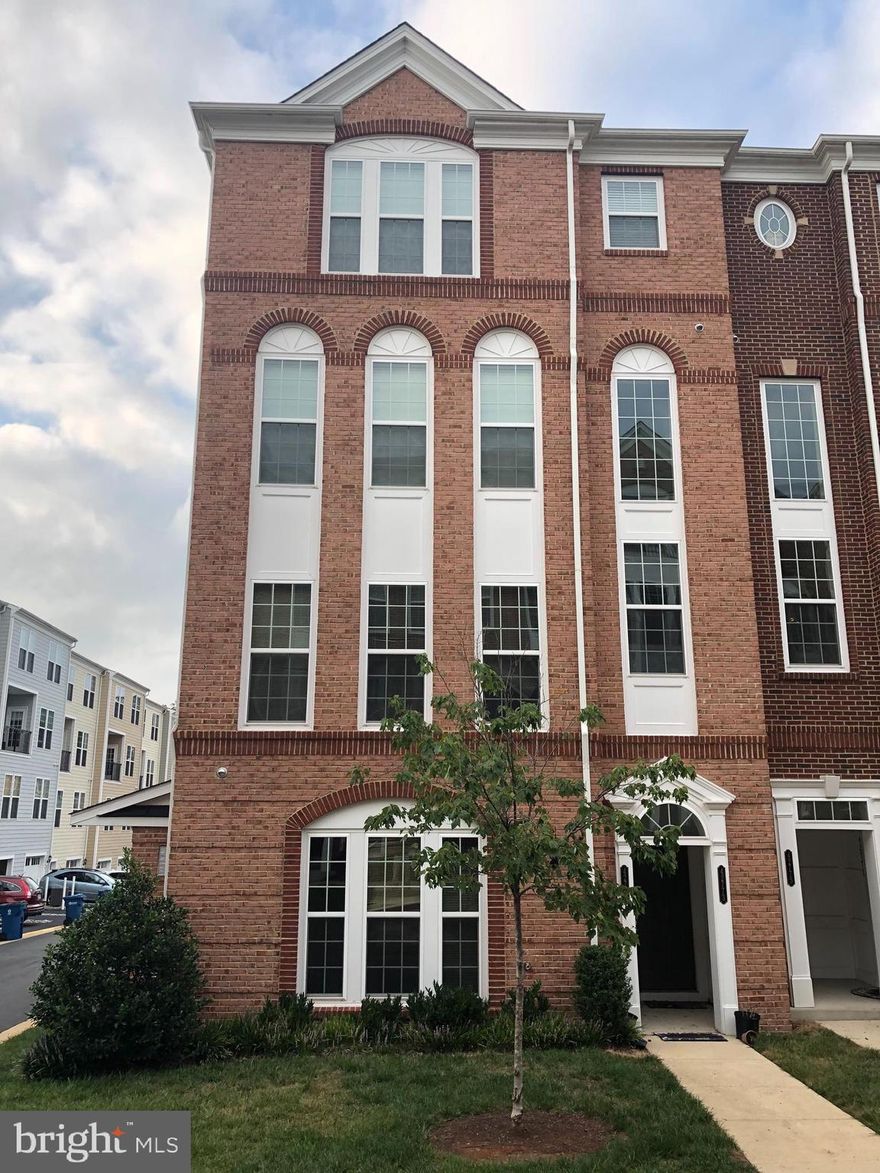 House is not vacant until Oct 1st. Beautiful End Unit Townhome on 1st+ 2nd Floor 1650 SF, Freshly Painted, WATER Included in rent. Good Schools 3 Bed 2.5 Bath, One Car Garage, Hardwood floor on Main Level, Newer Refrigerator, Kitchen with Granite Countertop, Washer/Dryer in Unit. Community fitness and pool, Walk to Shopping and Restaurant. Easy access to toll Road and Rt 7.