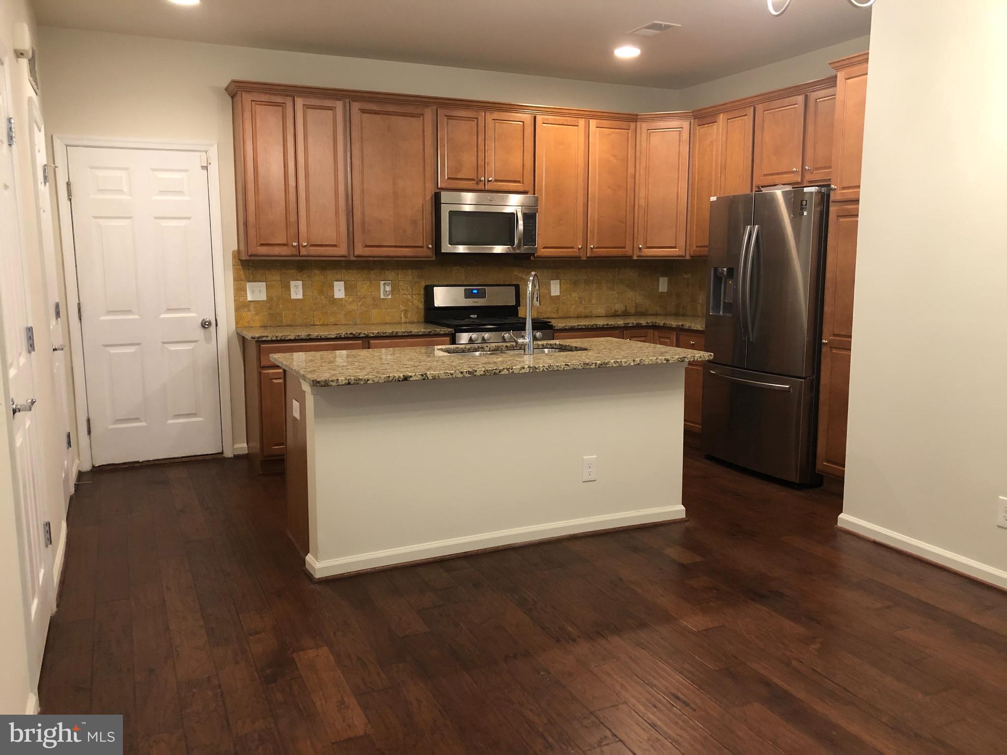 TOWNES AT GOOSE CREEK VILLAGE - Residential Lease