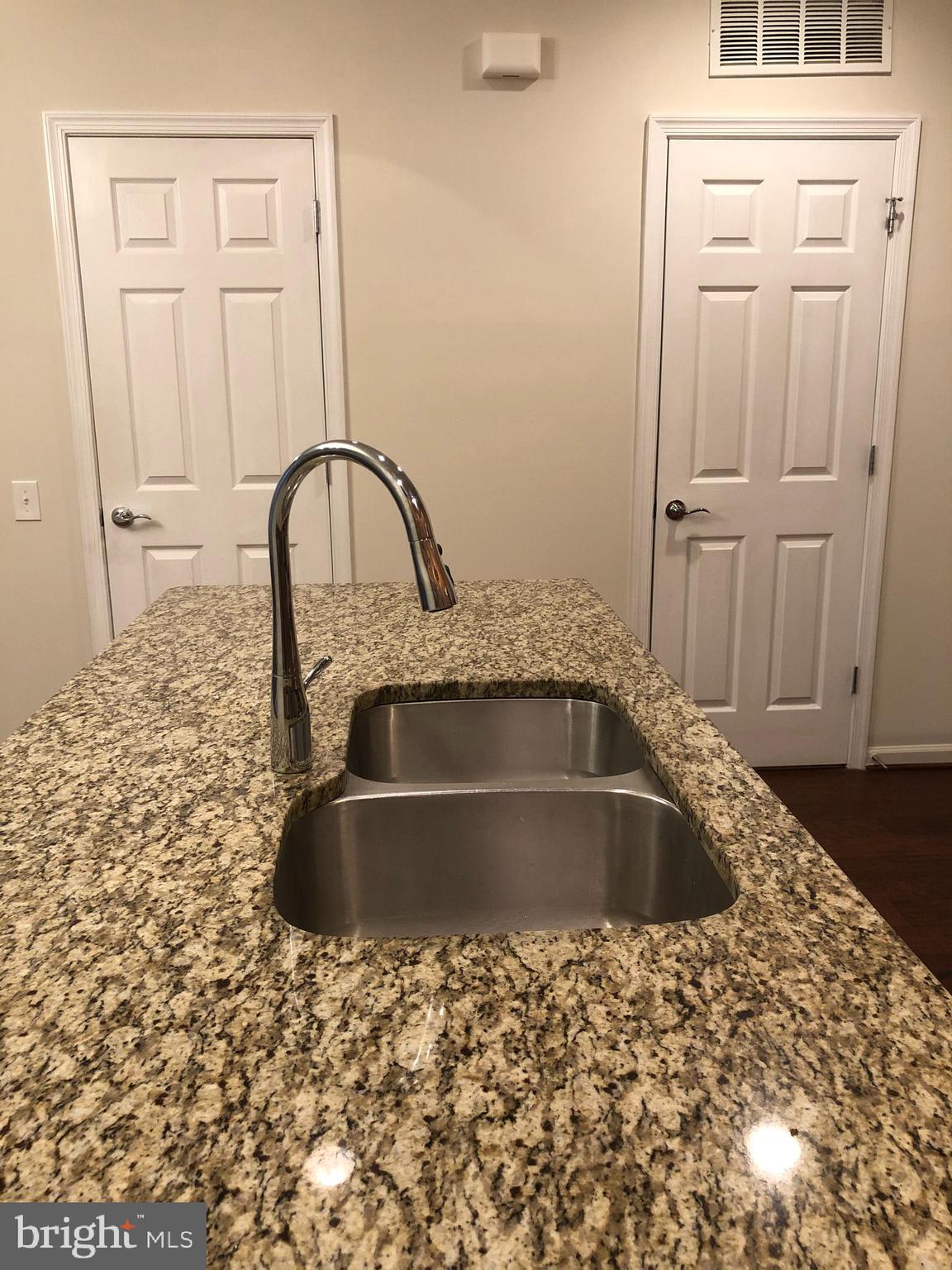 TOWNES AT GOOSE CREEK VILLAGE - Residential Lease