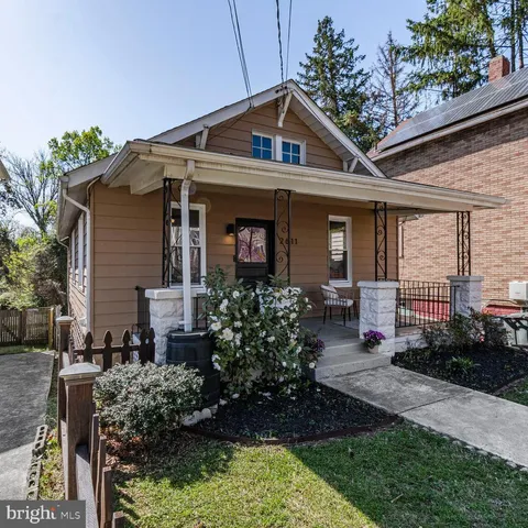 2611 Myrtle Avenue NE, Washington, DC MLS: DCDC2192498
