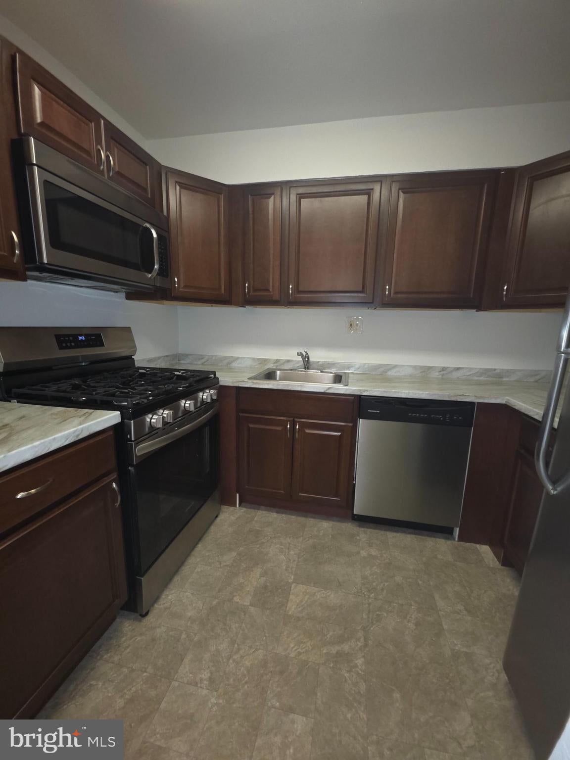 3815 SWANN ROAD 101
