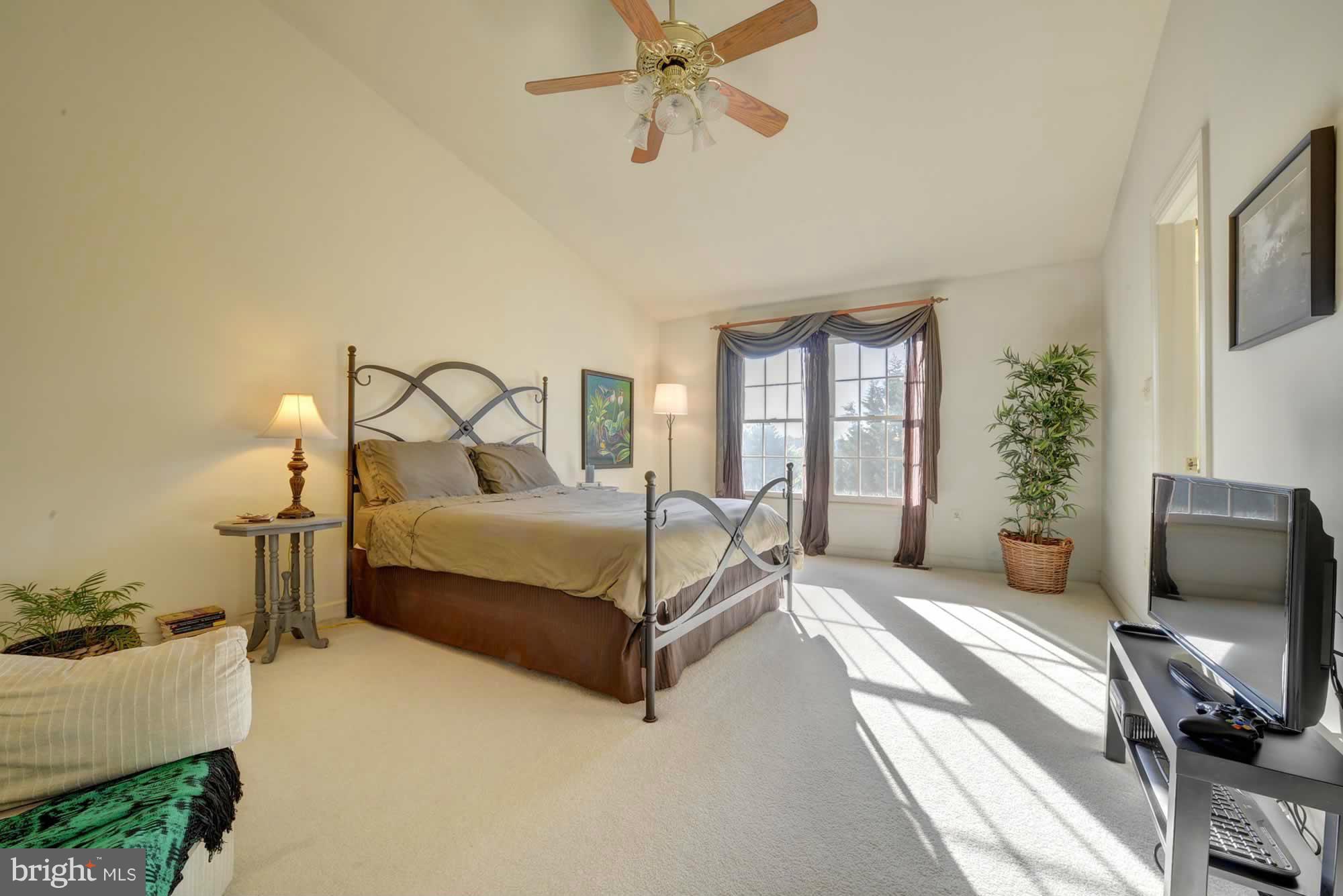 CENTRE RIDGE - Residential