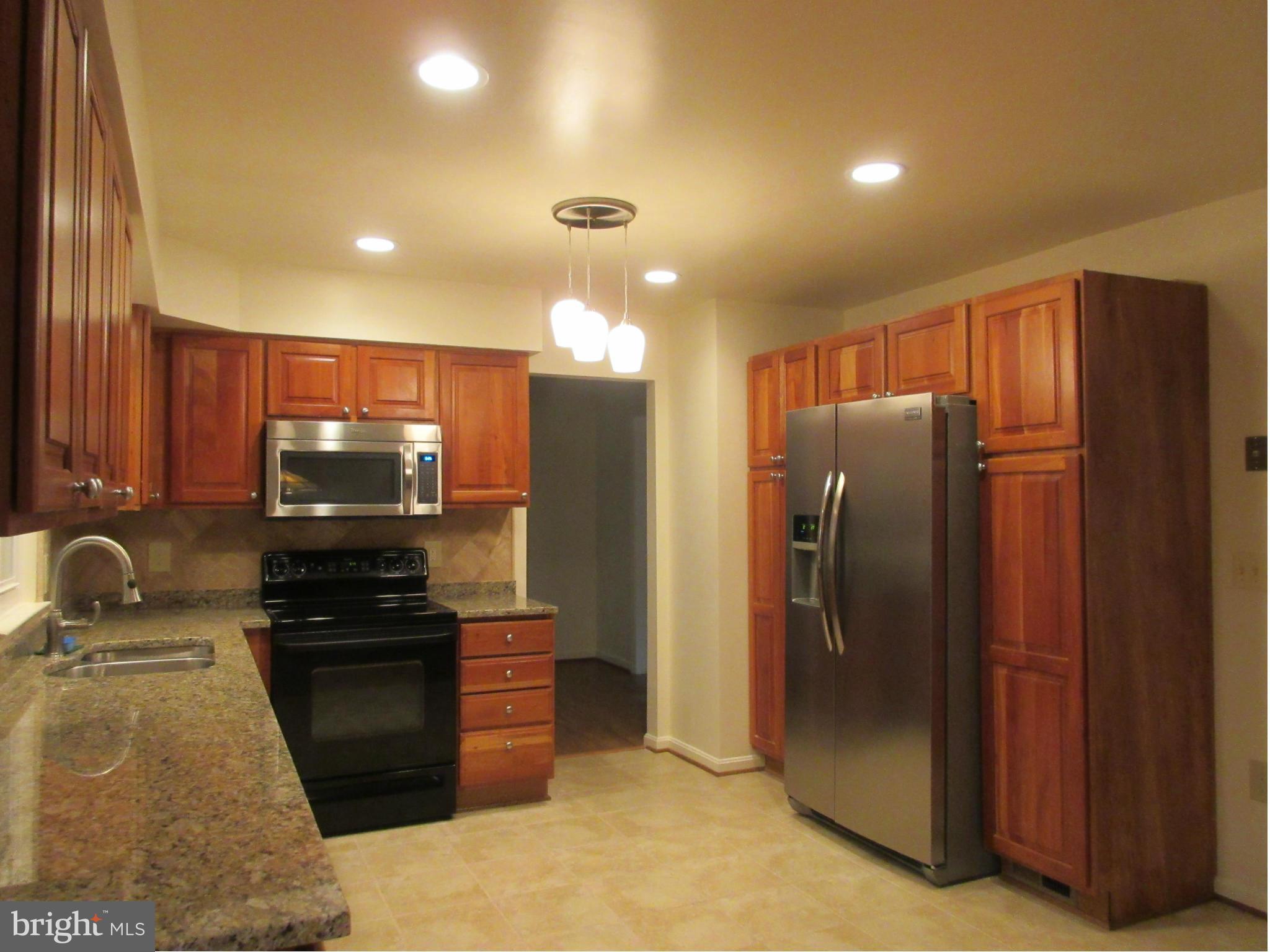 STRATFORD GLEN - Residential Lease