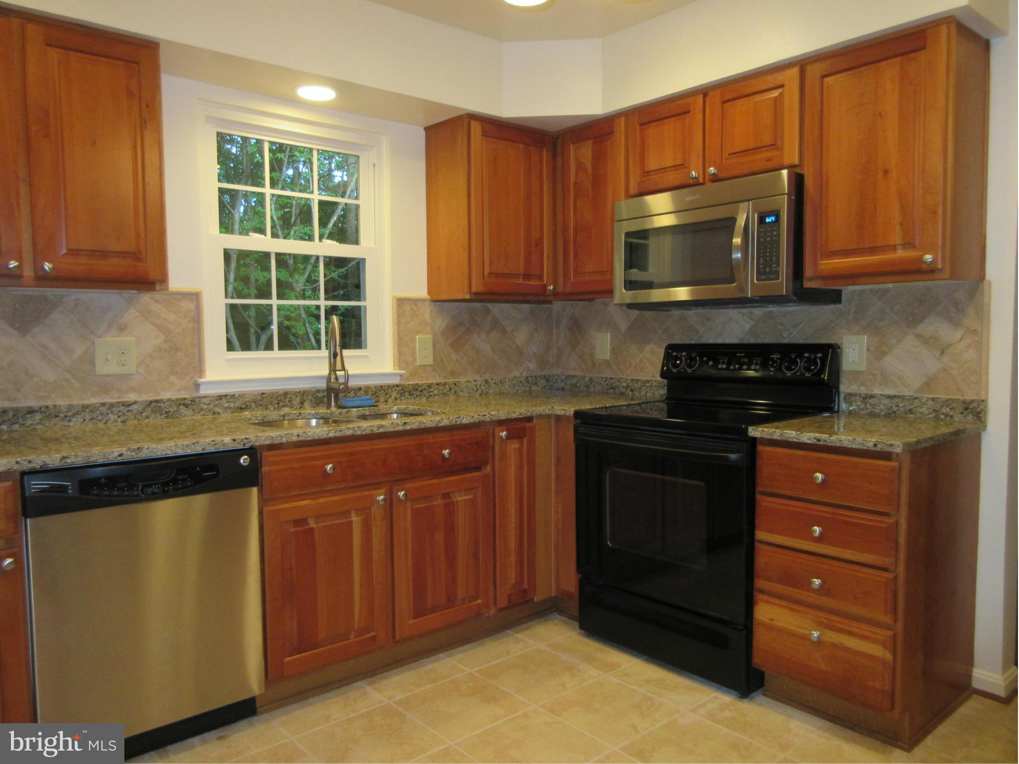 STRATFORD GLEN - Residential Lease