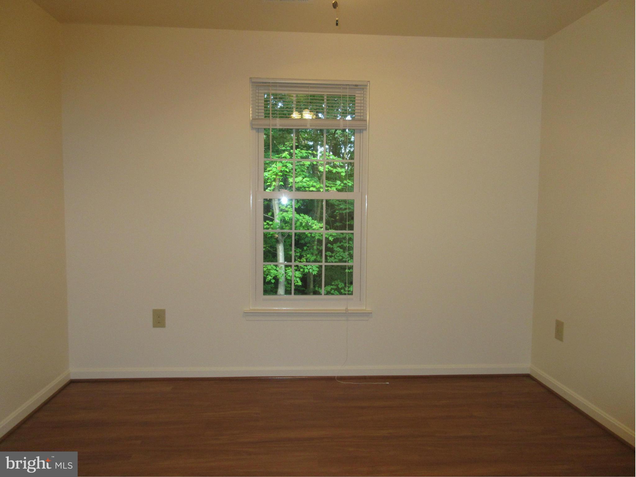 STRATFORD GLEN - Residential Lease