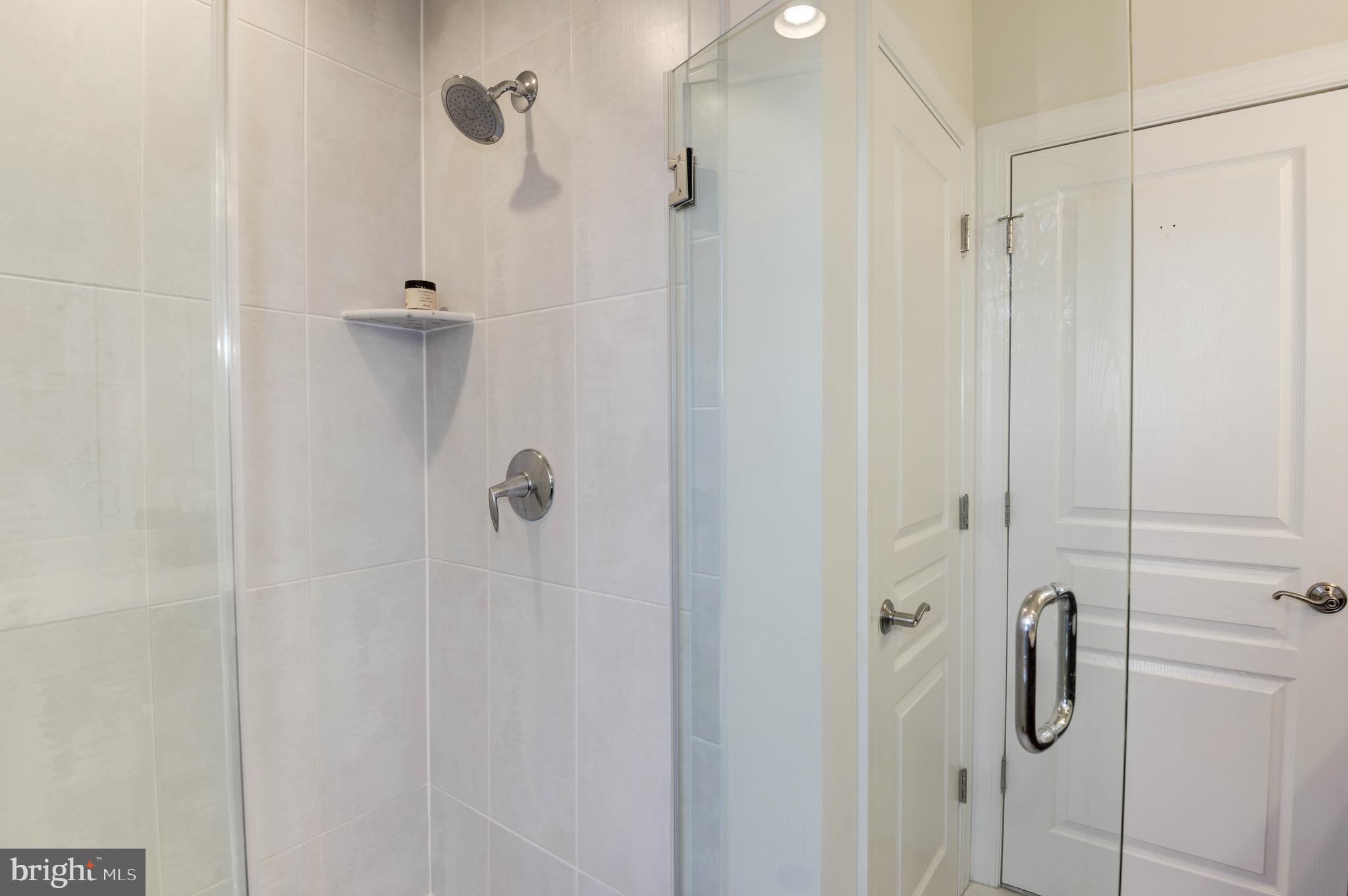 JAGUAR/YORKTOWN - Residential