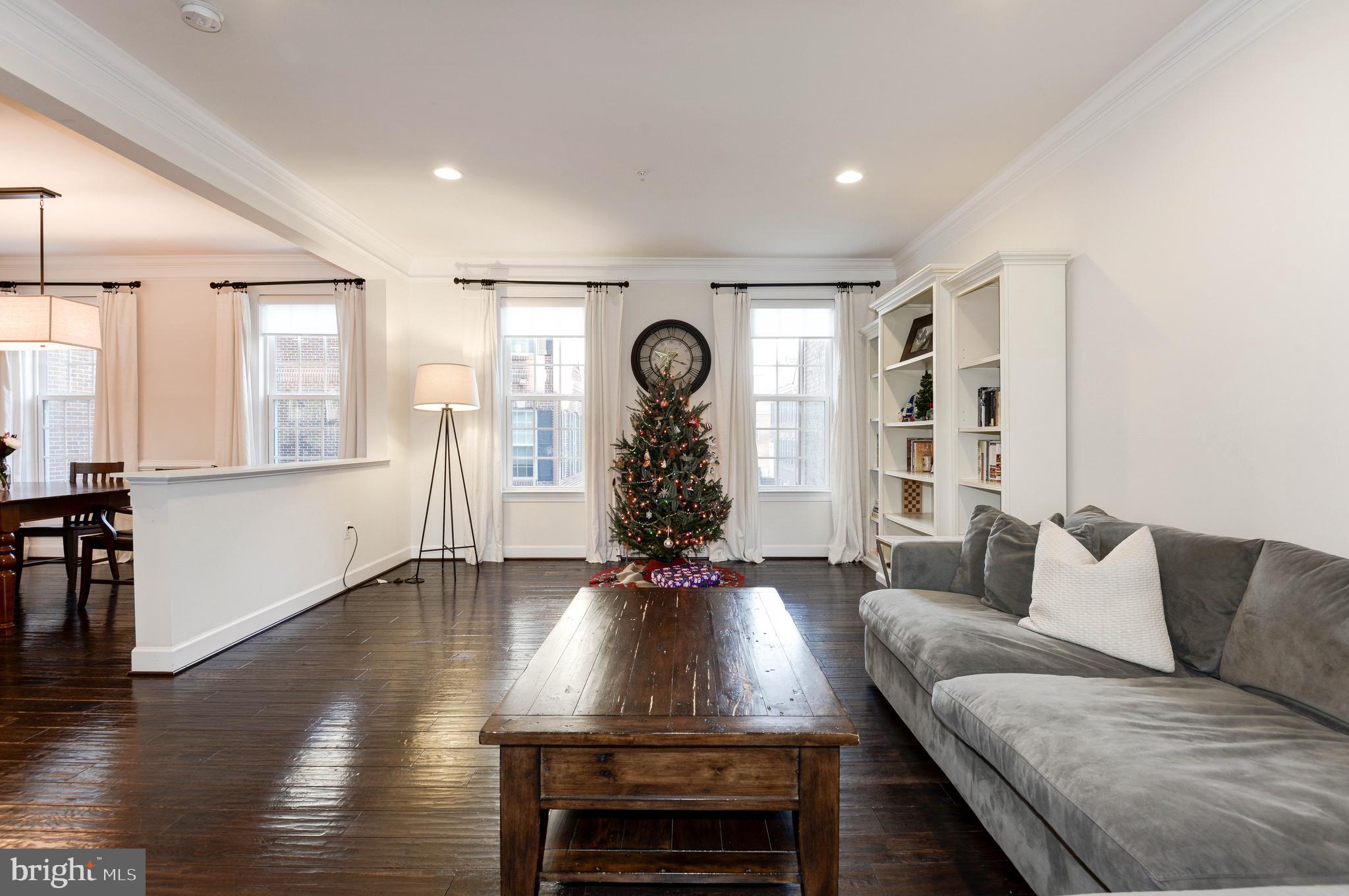 JAGUAR/YORKTOWN - Residential