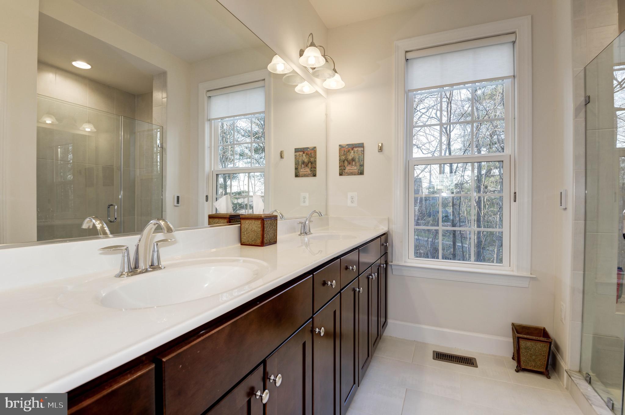 JAGUAR/YORKTOWN - Residential