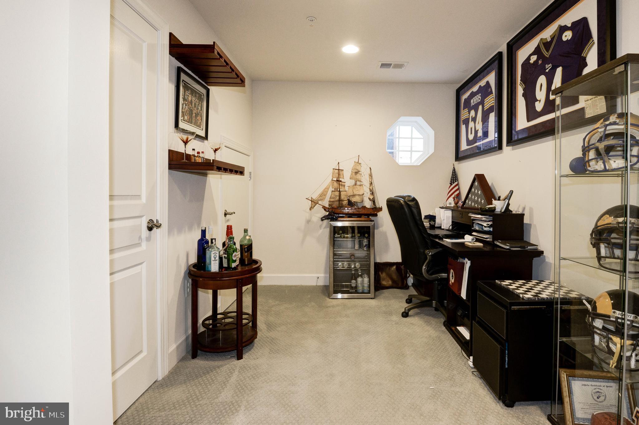 JAGUAR/YORKTOWN - Residential