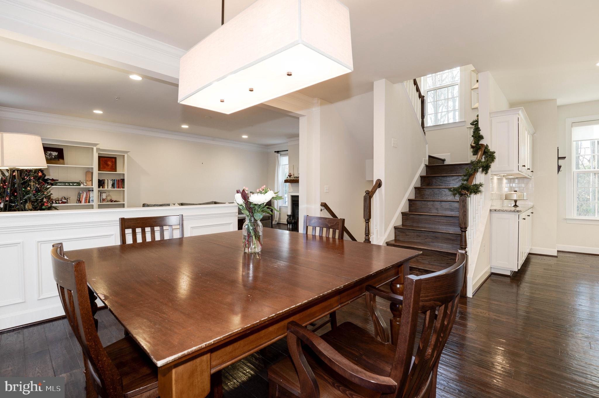 JAGUAR/YORKTOWN - Residential